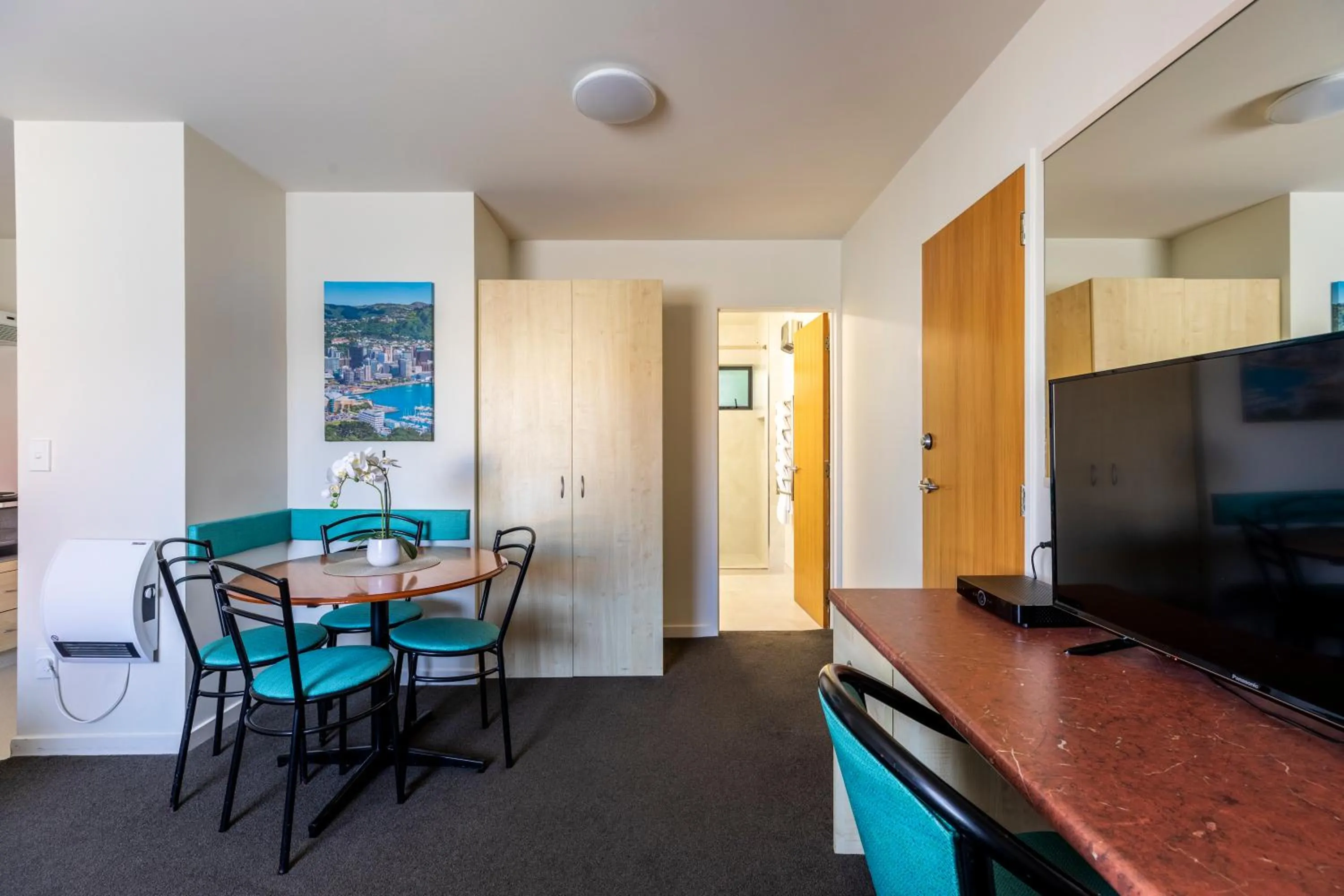 Dining area in Bella Vista Motel Wellington