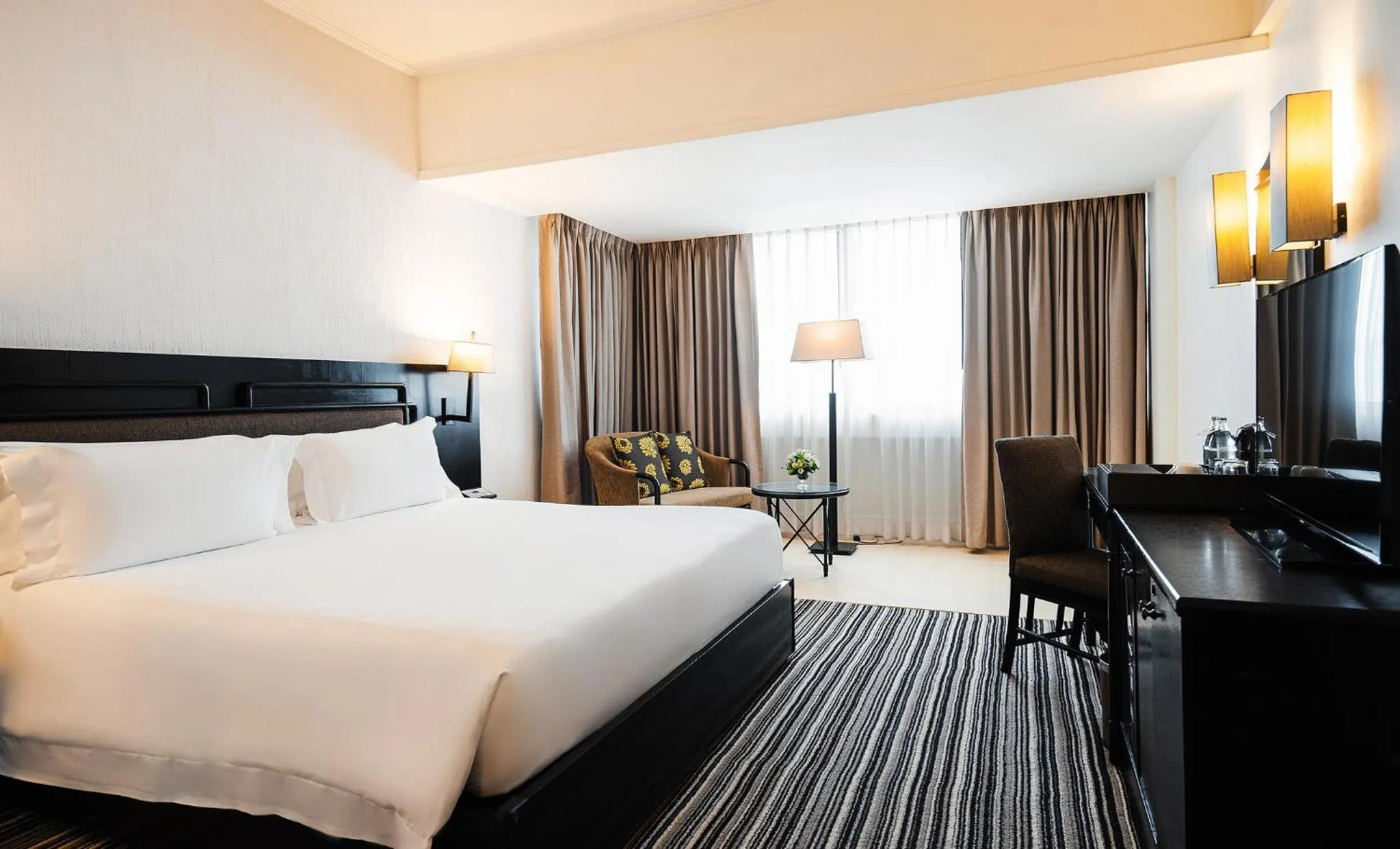 Bedroom, Bed in Centara Hotel Hat Yai