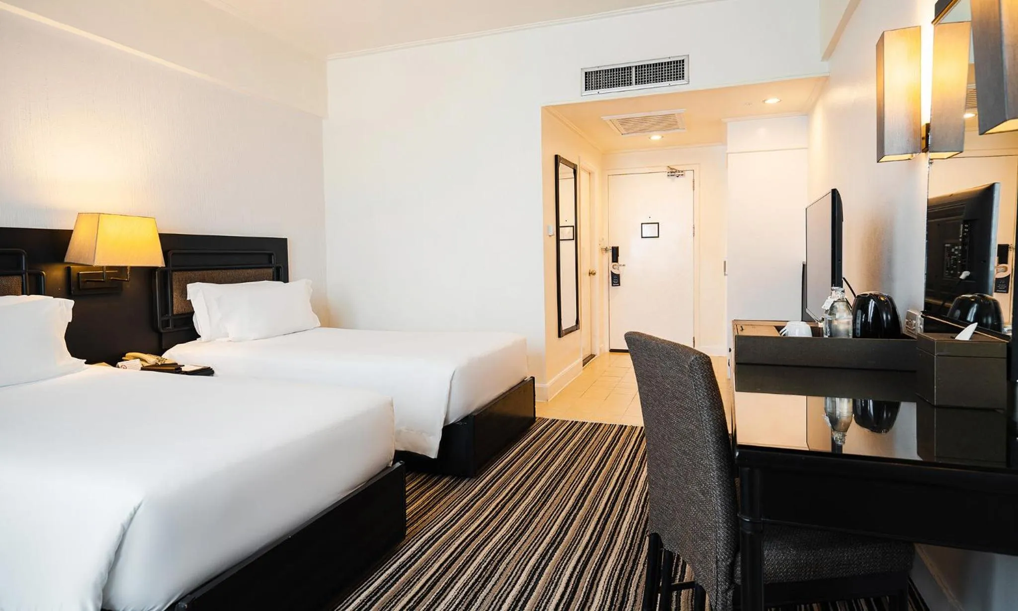 Bedroom, Bed in Centara Hotel Hat Yai