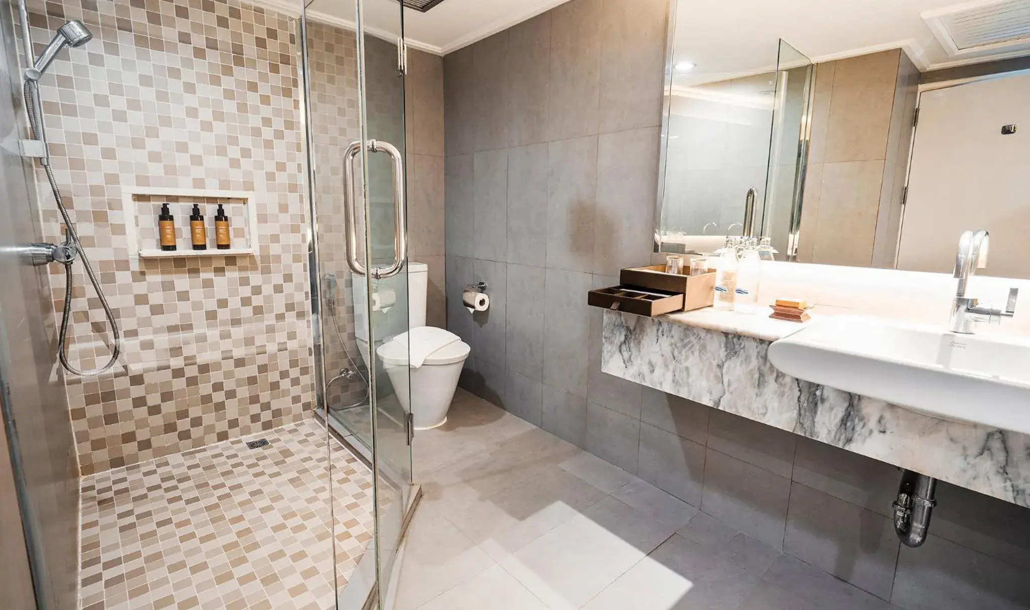 Executive Suite - King in Centara Hotel Hat Yai Executive Suite - King in Centara Hotel Hat Yai