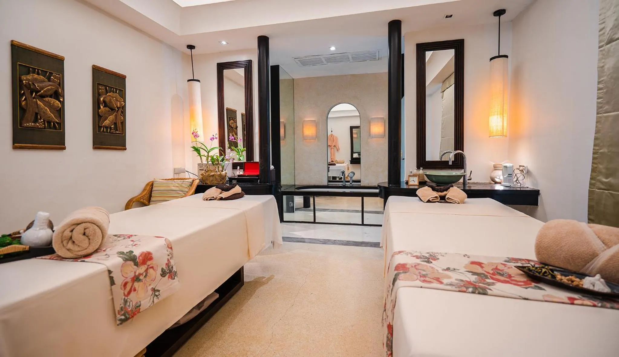 Spa and wellness centre/facilities, Bed in Centara Hotel Hat Yai