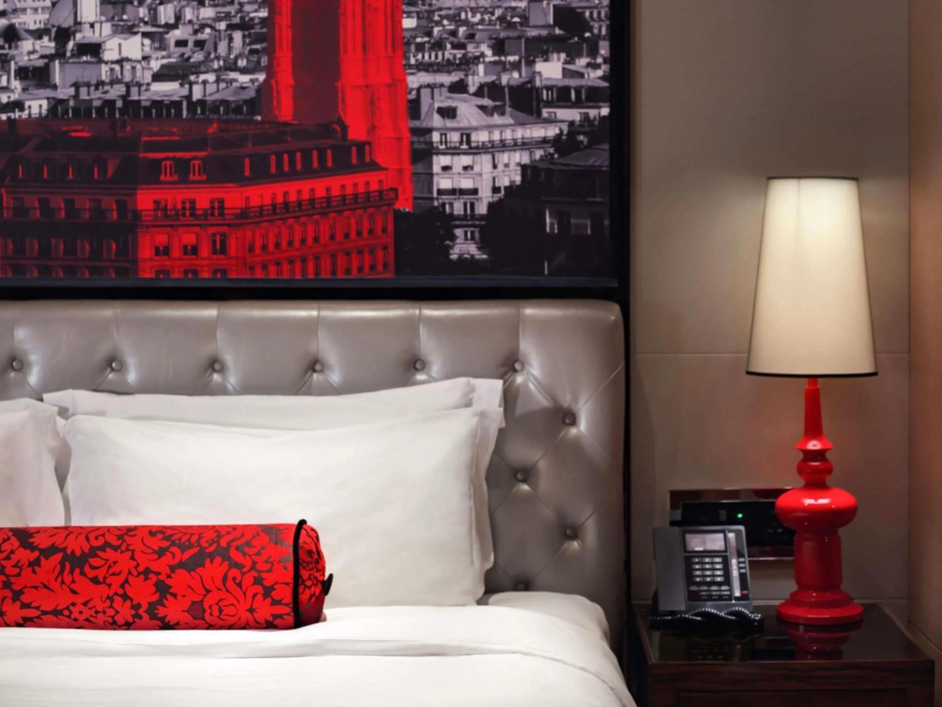 Bedroom, Bed in Sofitel Guangzhou Sunrich