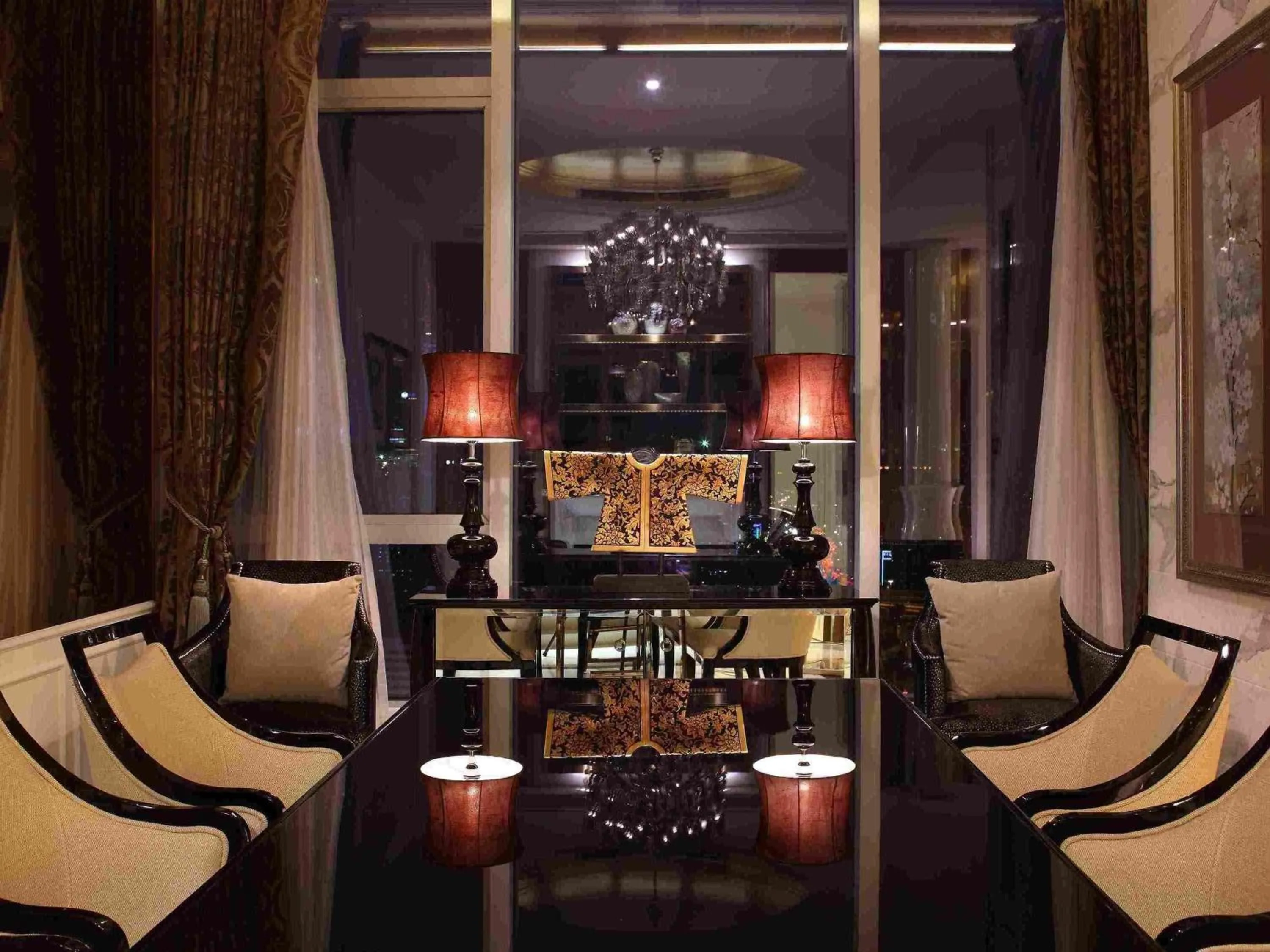 Bedroom in Sofitel Guangzhou Sunrich