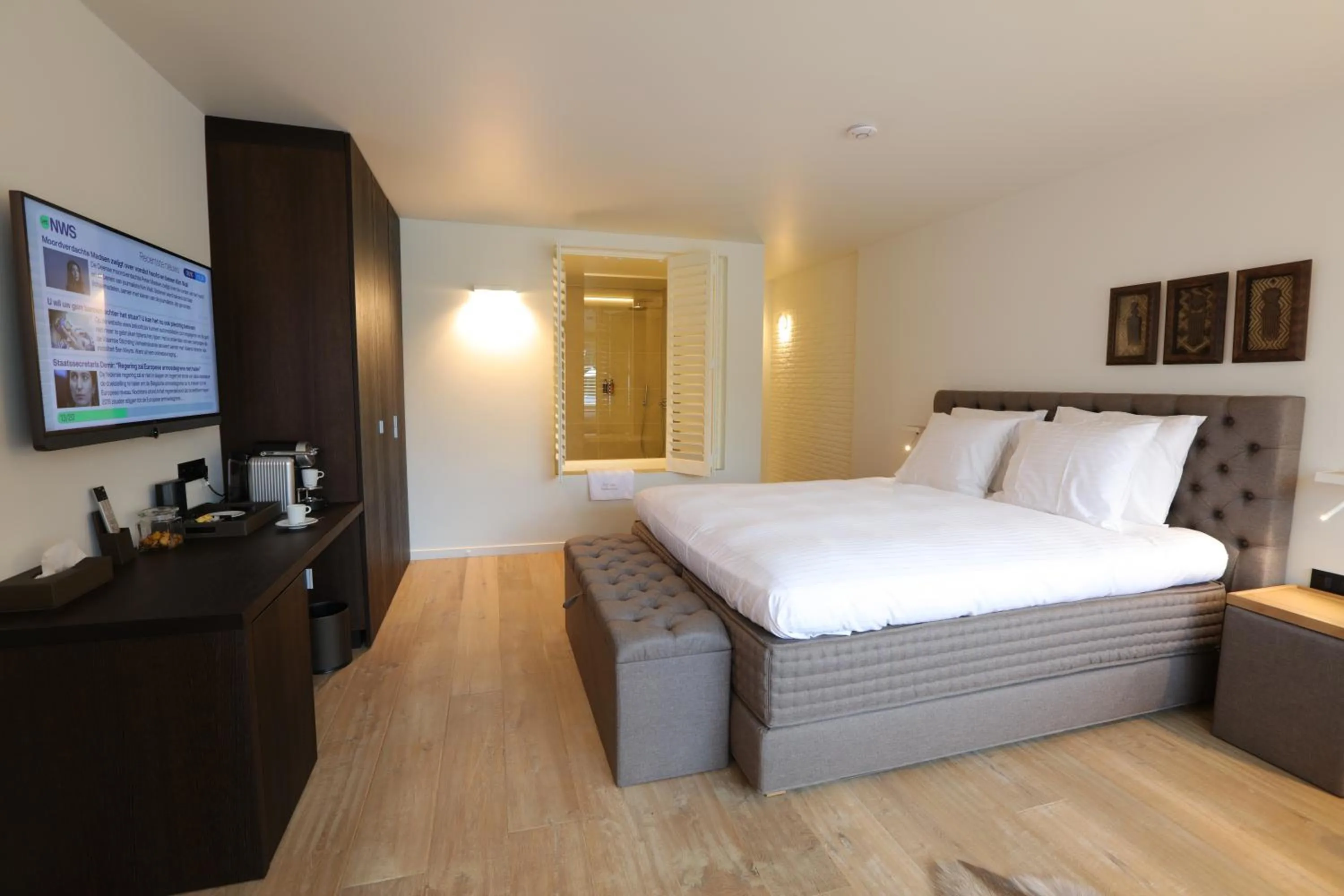 Bedroom, Bed in Hof Van Volmersele - Luxury B&B