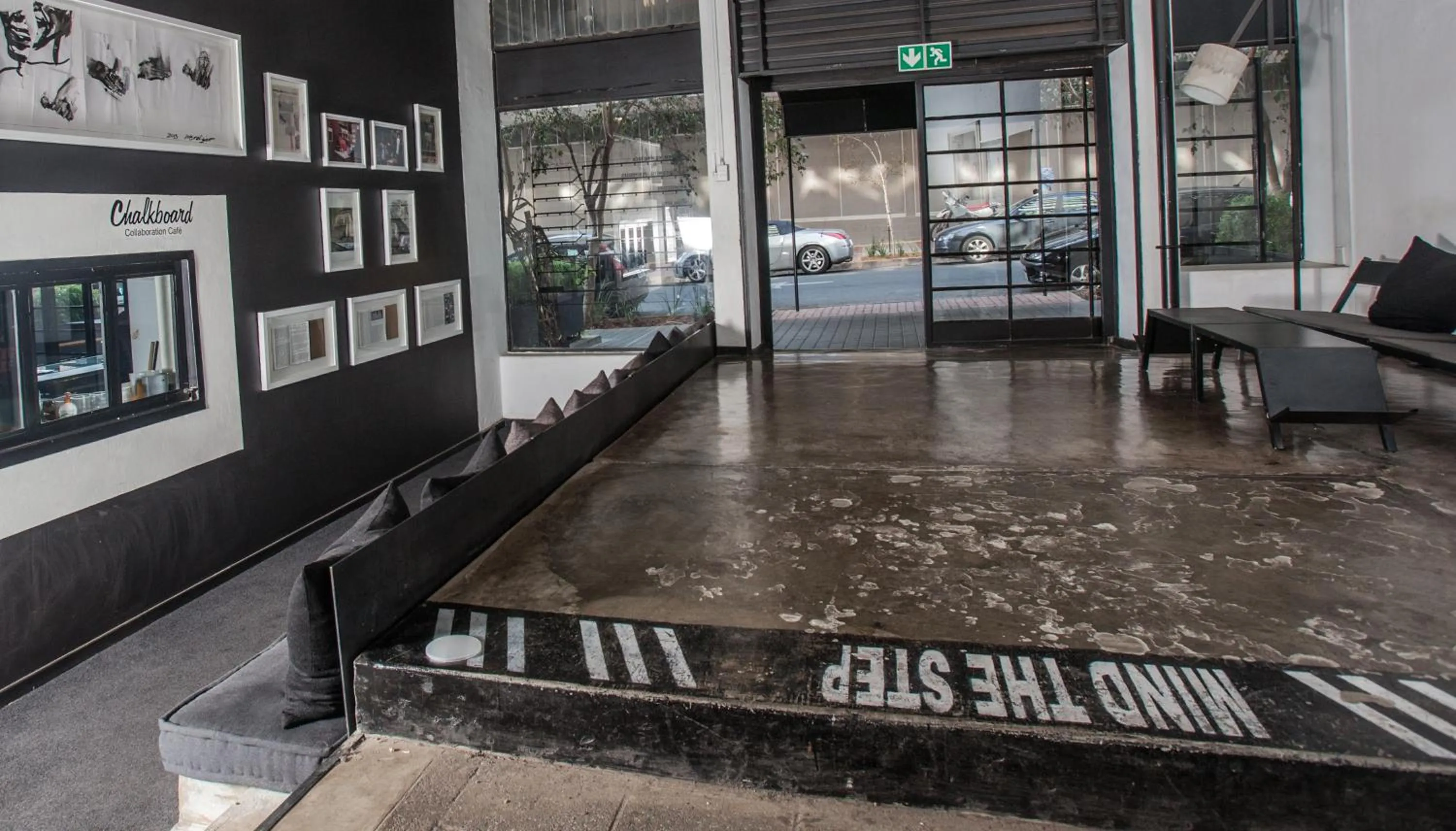 Facade/entrance, Lobby/Reception in 12 Decades Art Hotel