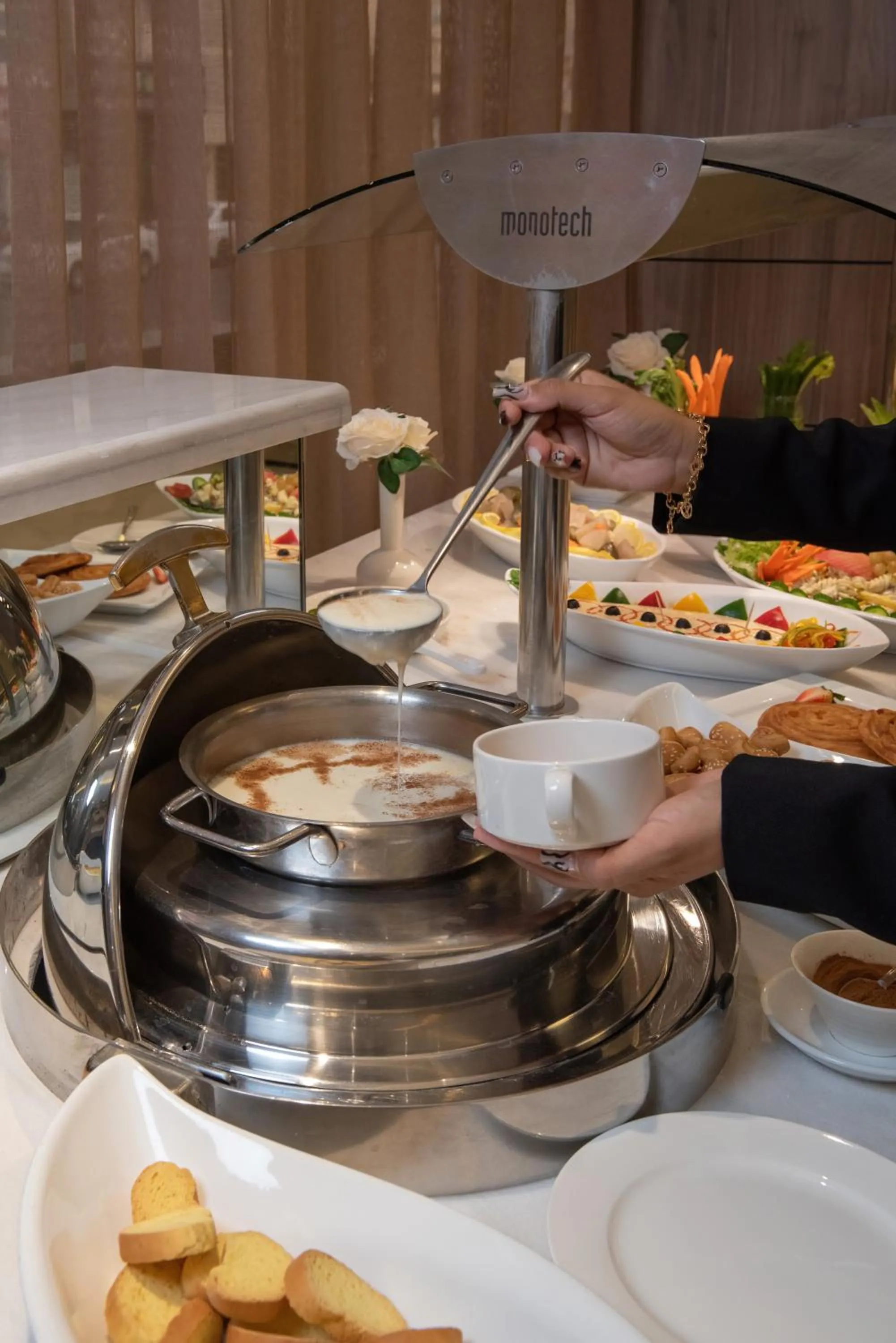 Food in Corp Executive Hotel Doha Suites