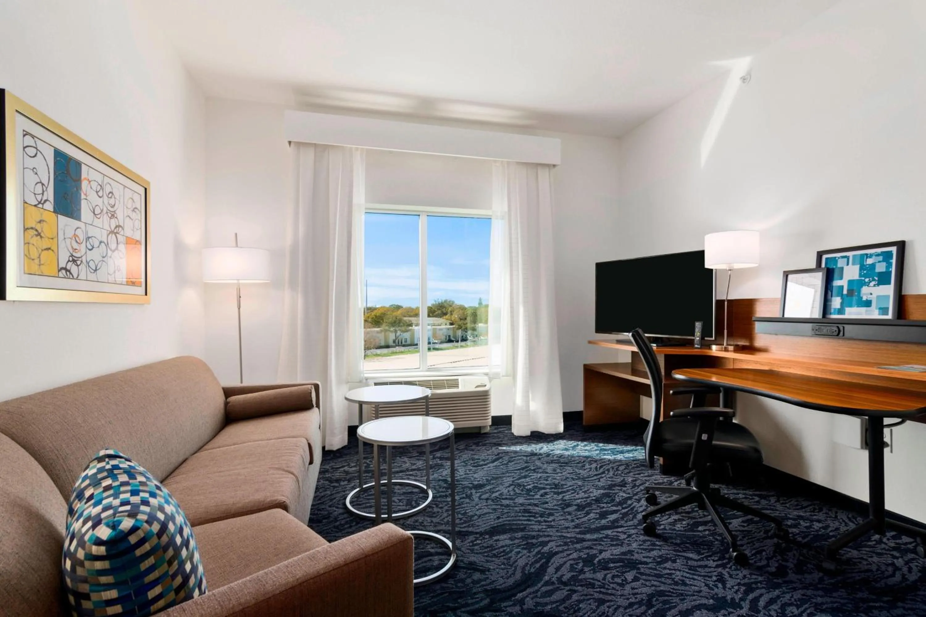 Living room in Fairfield Inn & Suites by Marriott St Petersburg North