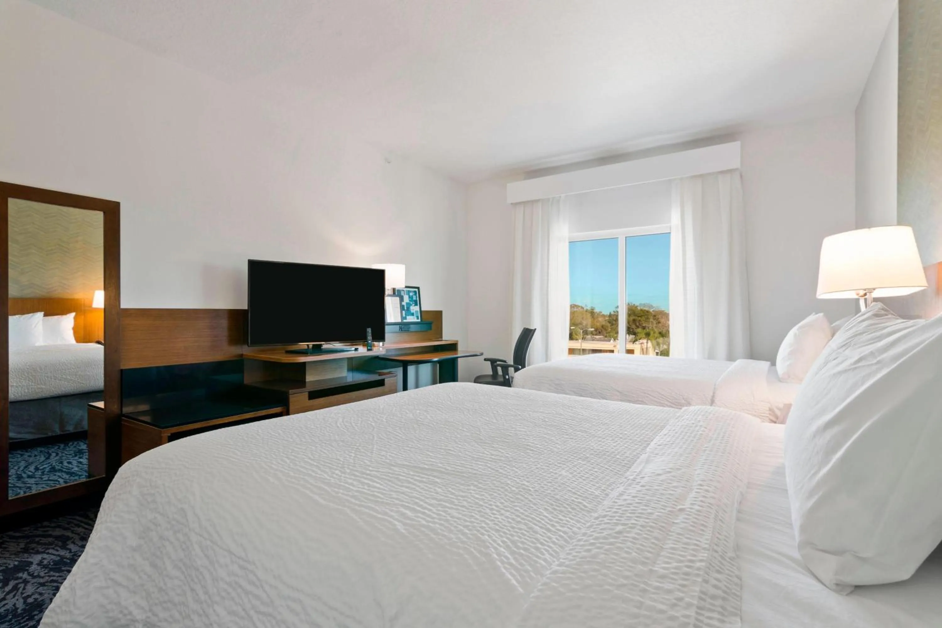 Photo of the whole room, Bed in Fairfield Inn & Suites by Marriott St Petersburg North