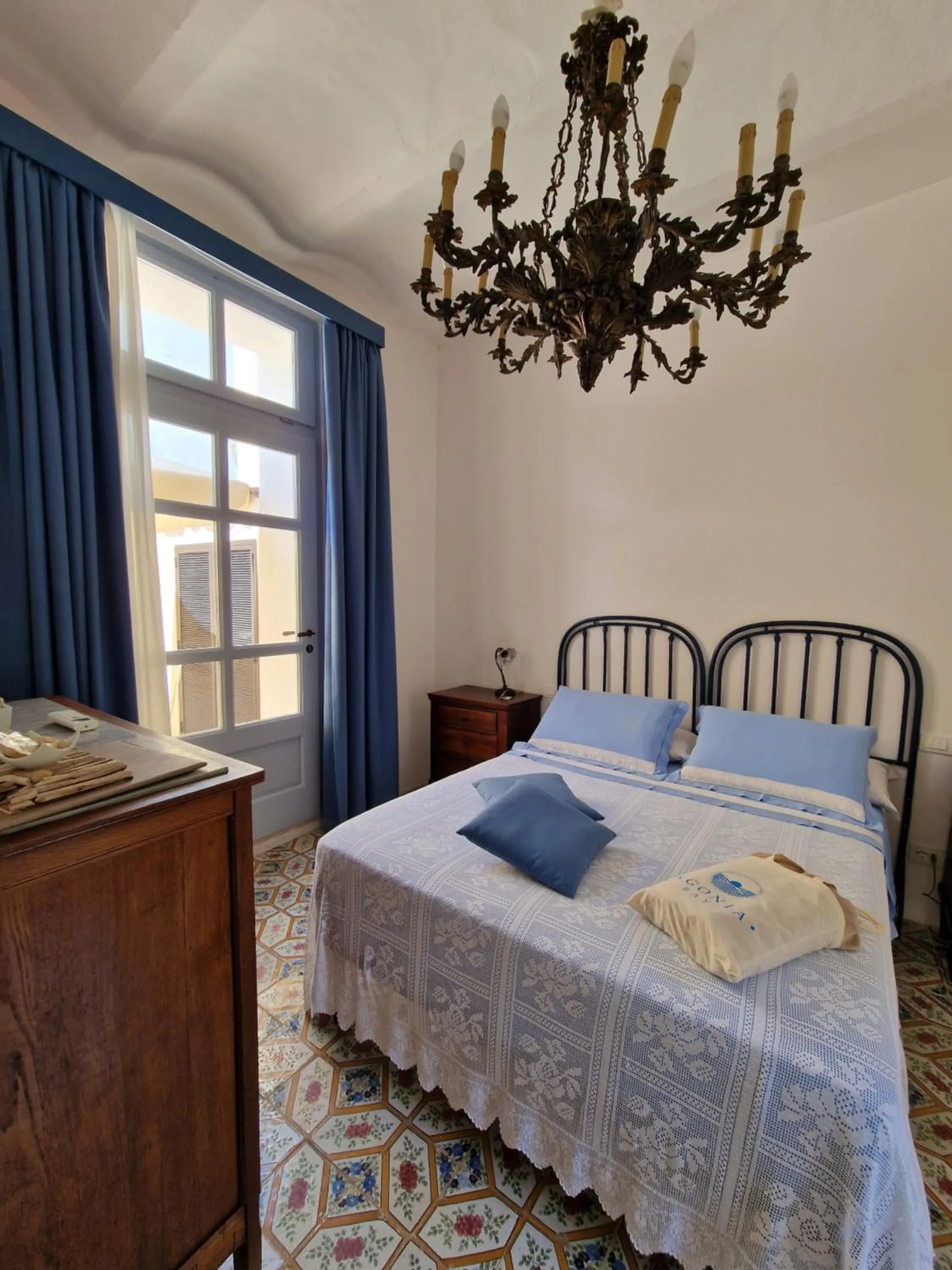 Bed in Ngonia Bay Boutique Hotel