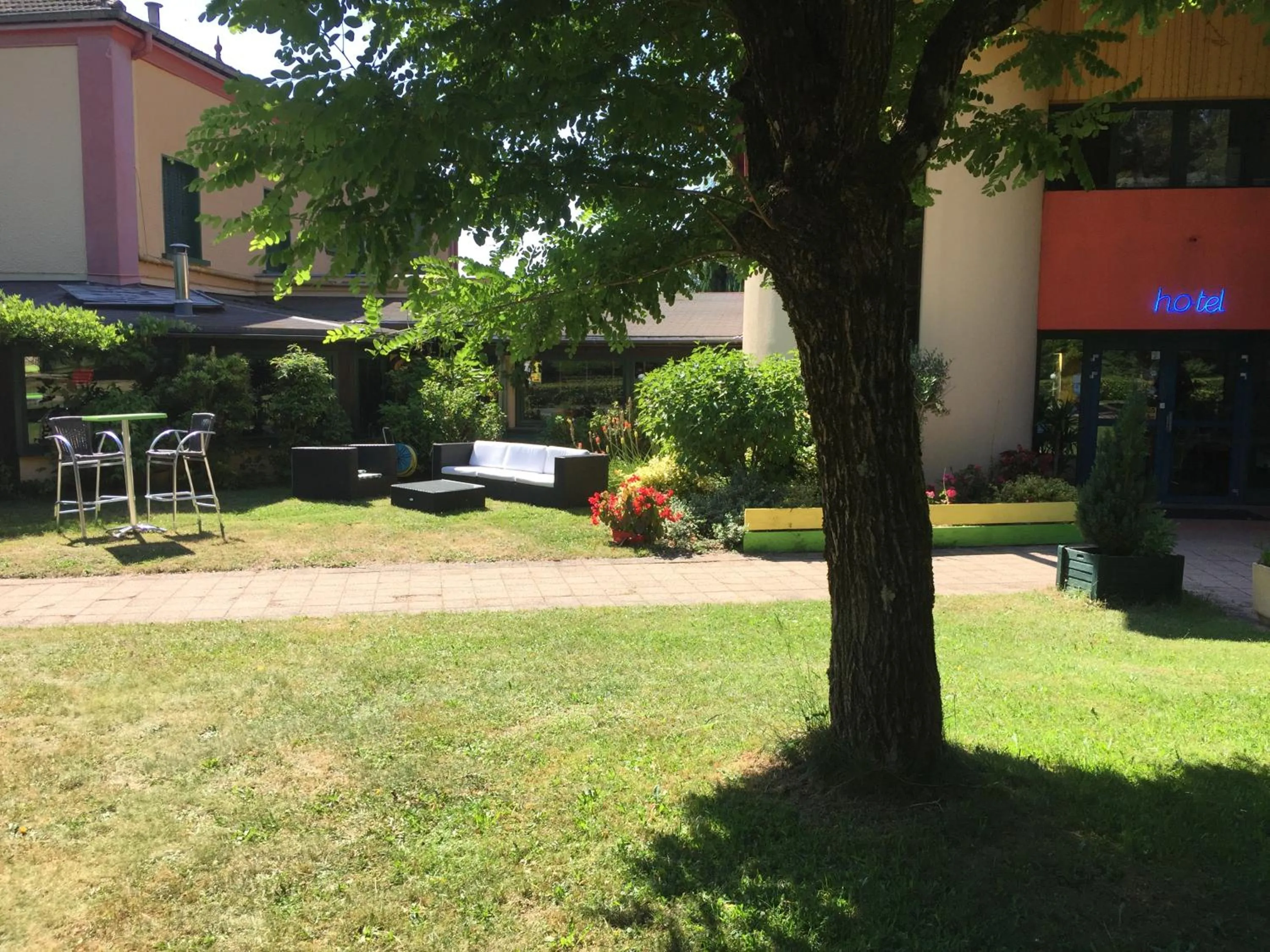 Garden in Le Pavillon