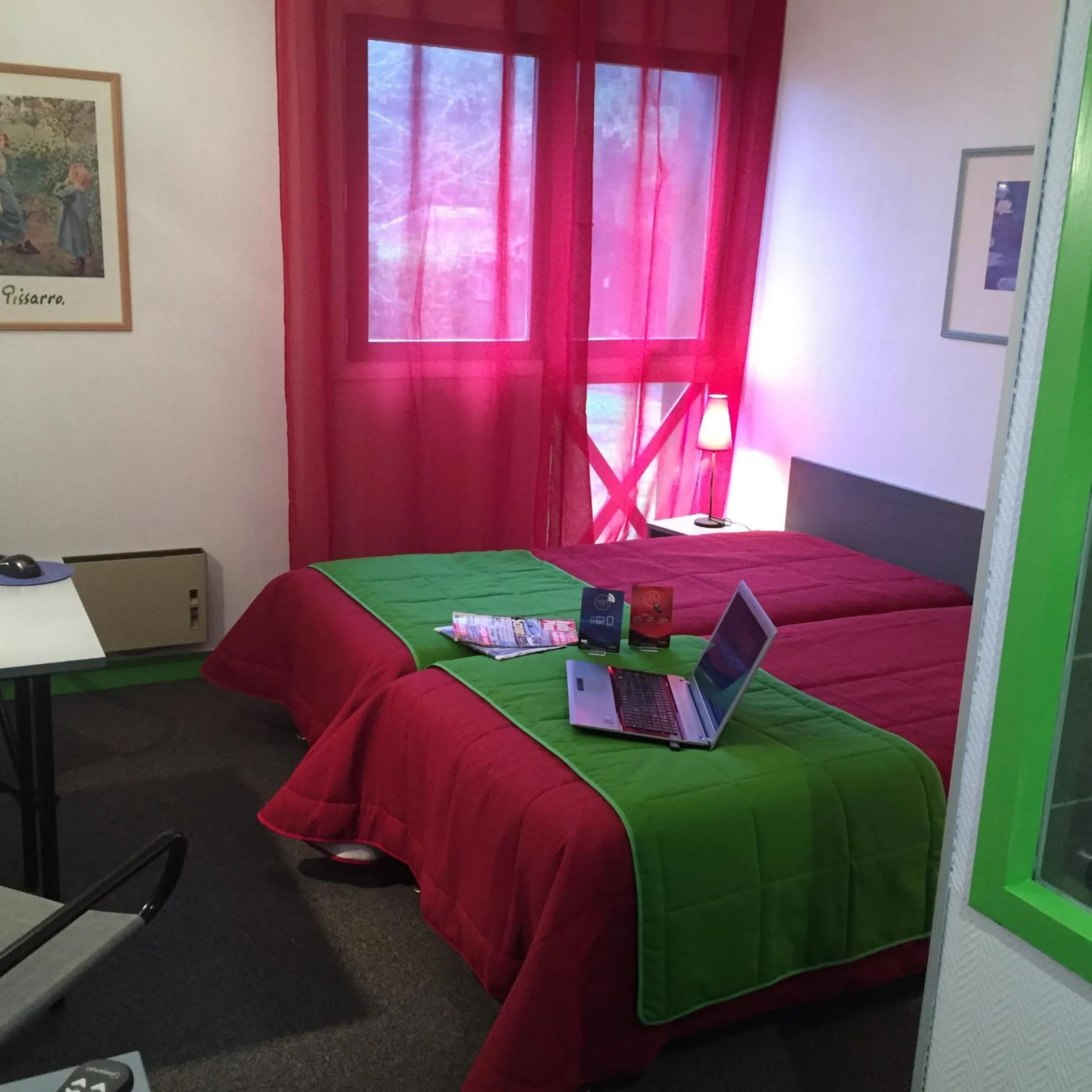 Bedroom, Bed in Le Pavillon