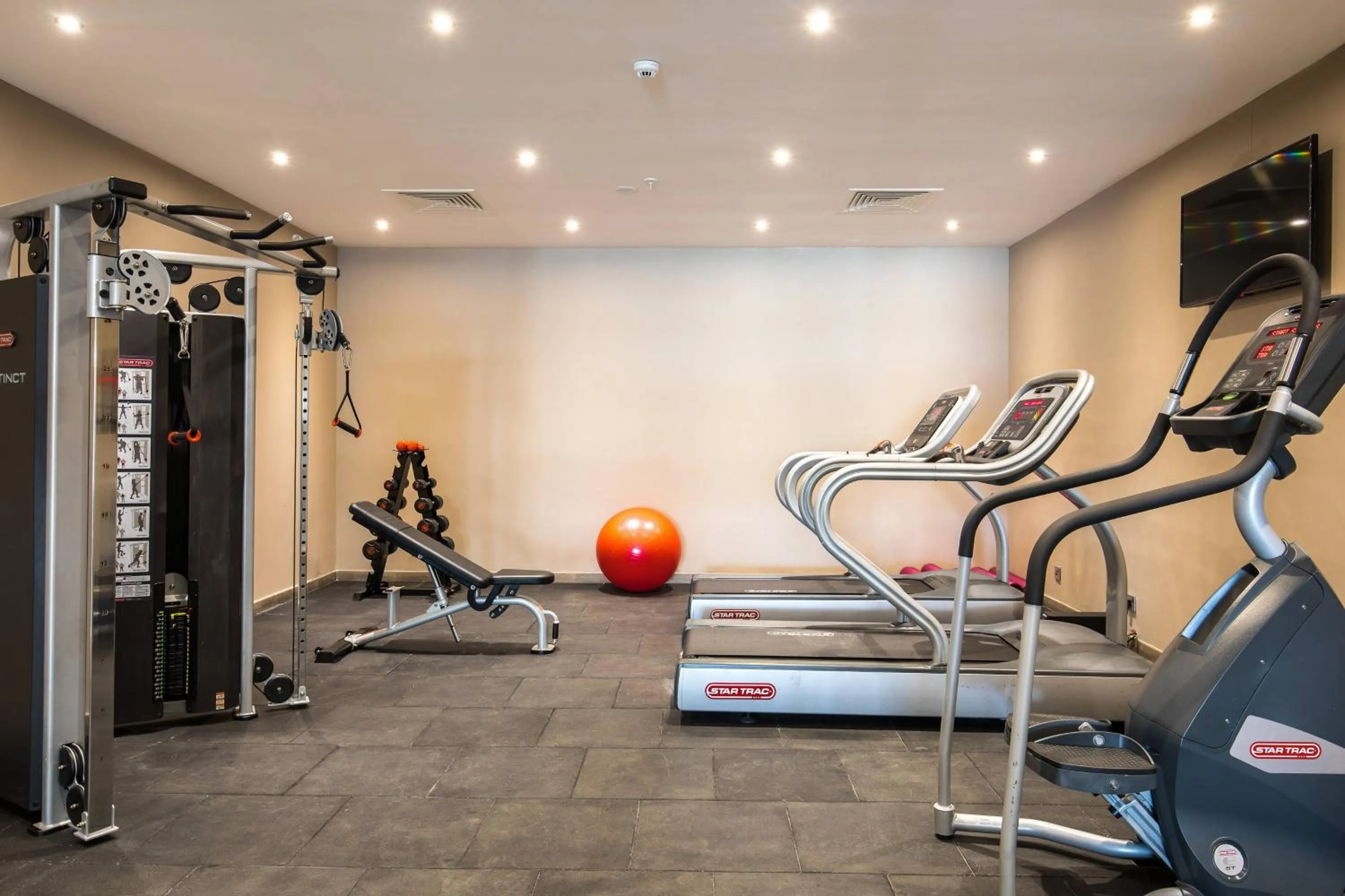 Fitness centre/facilities in Protea Hotel by Marriott Owerri Select