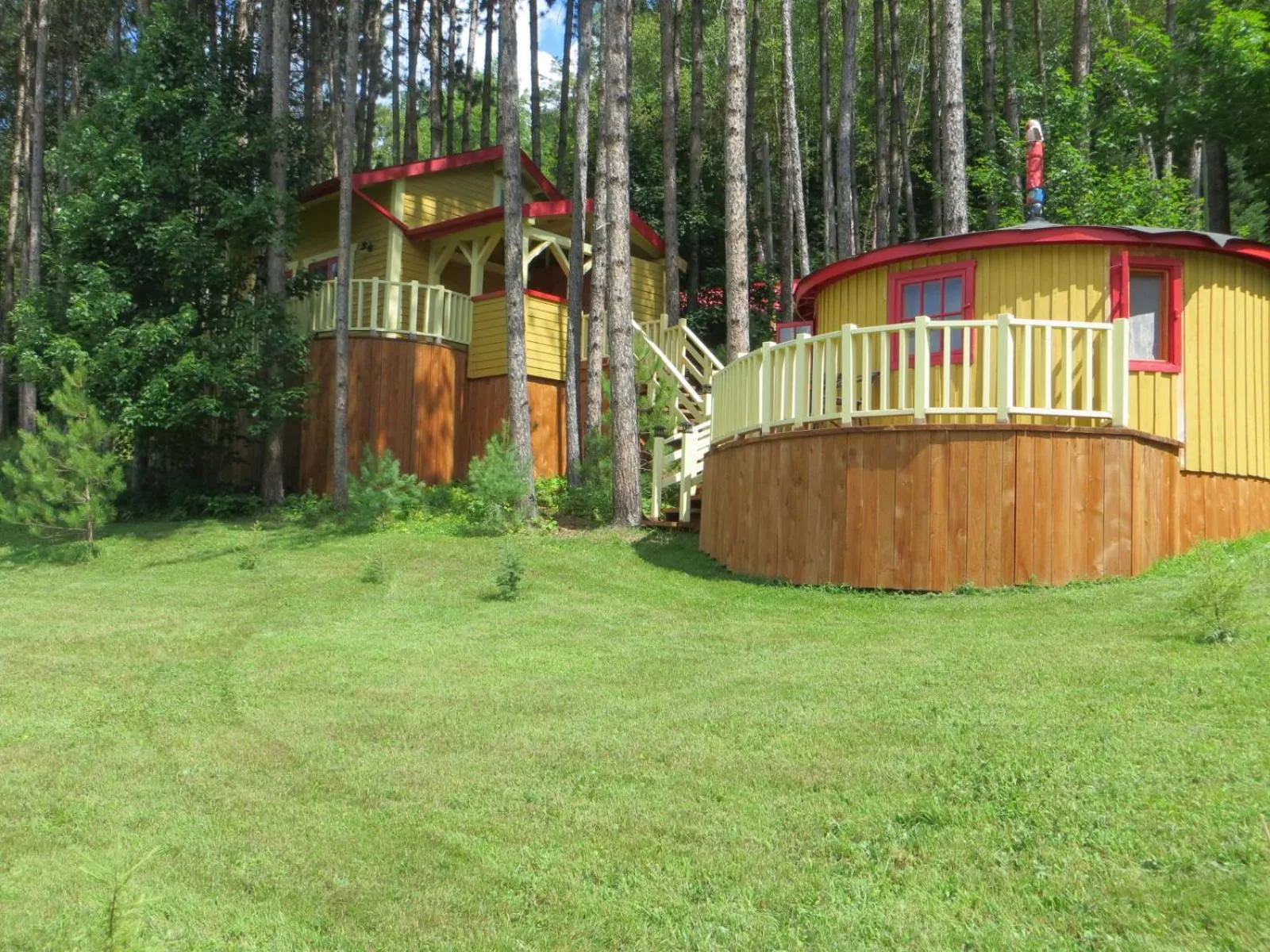 La maison sous les arbres