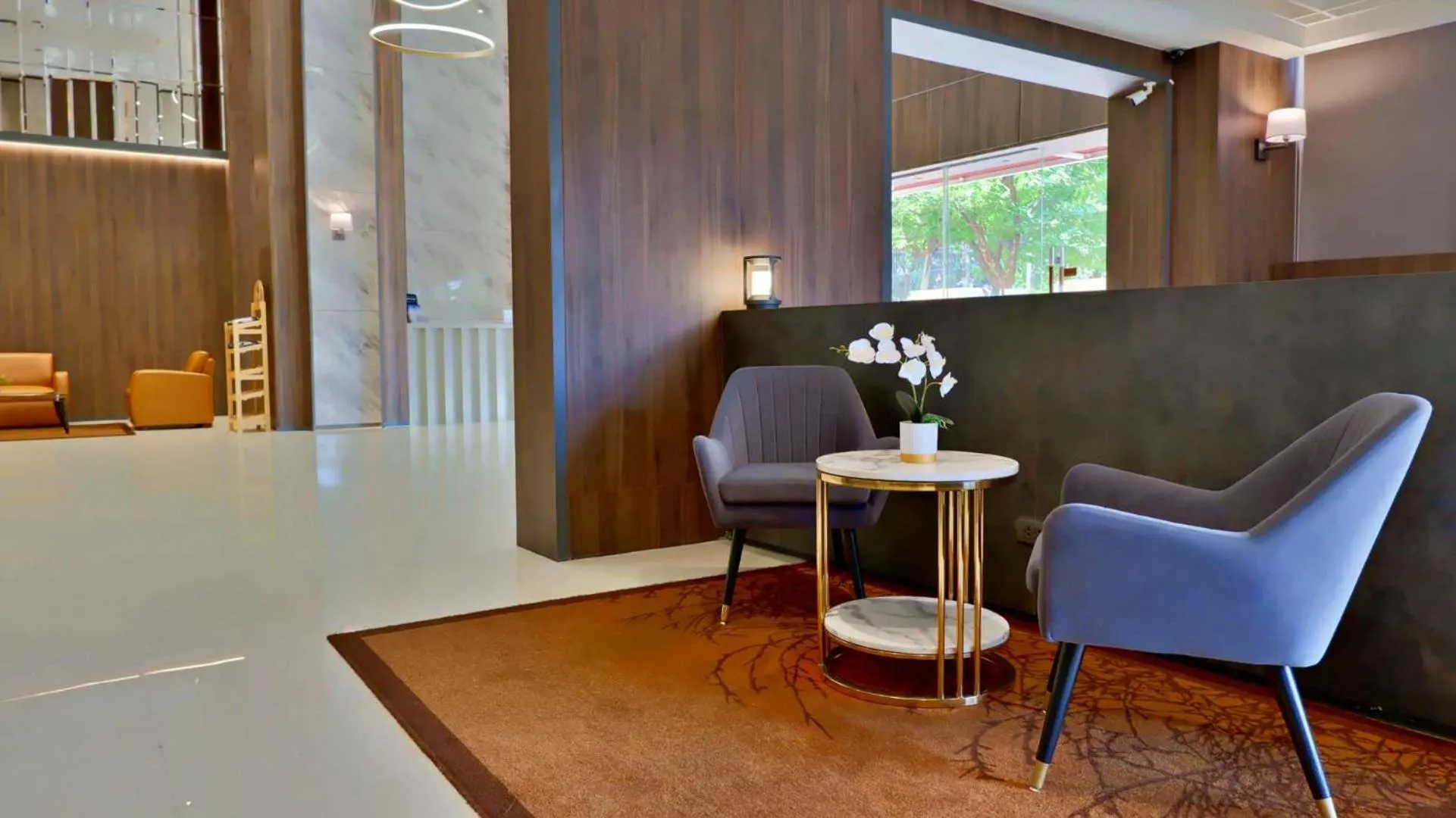 Lobby or reception in Grand Mercure Bangkok Asoke Residence