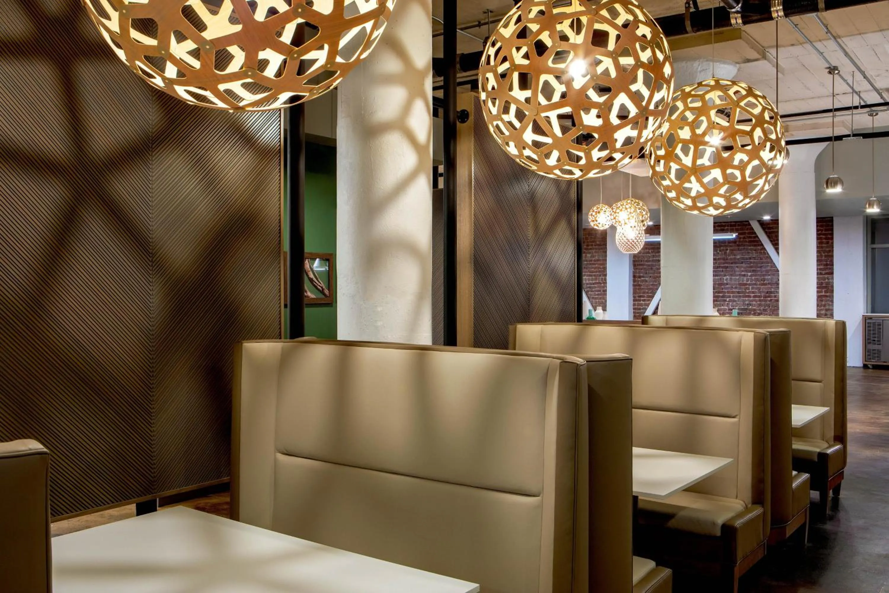 Restaurant/places to eat in Element Moline