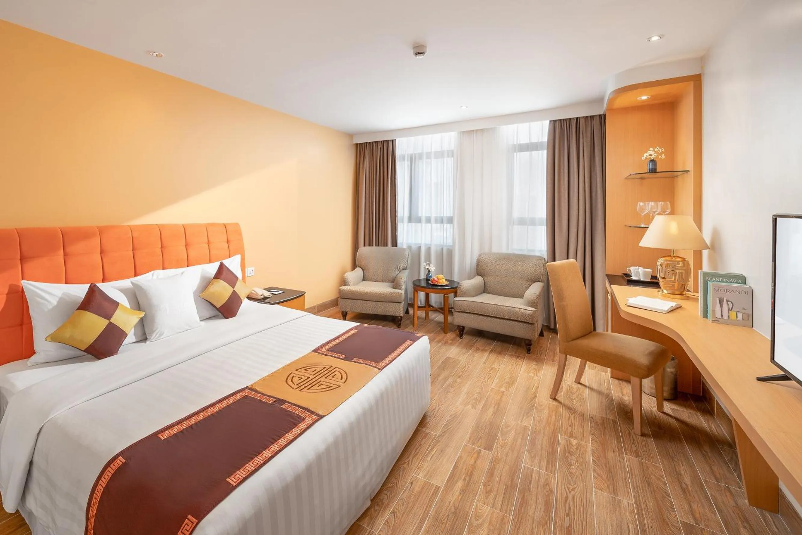 Bedroom, Bed in Fortuna Hotel Hanoi