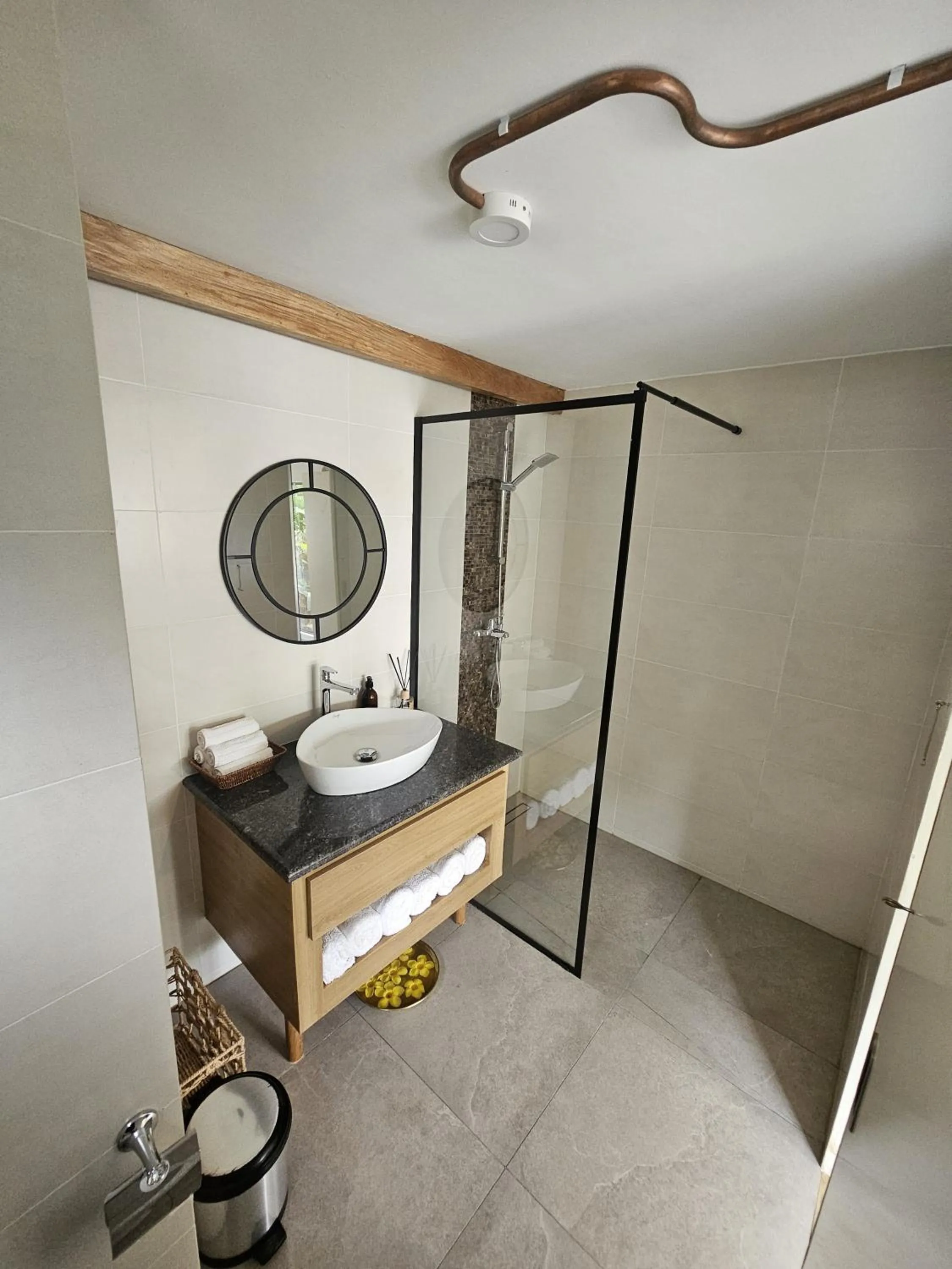 Shower in Moulin Kann Villas