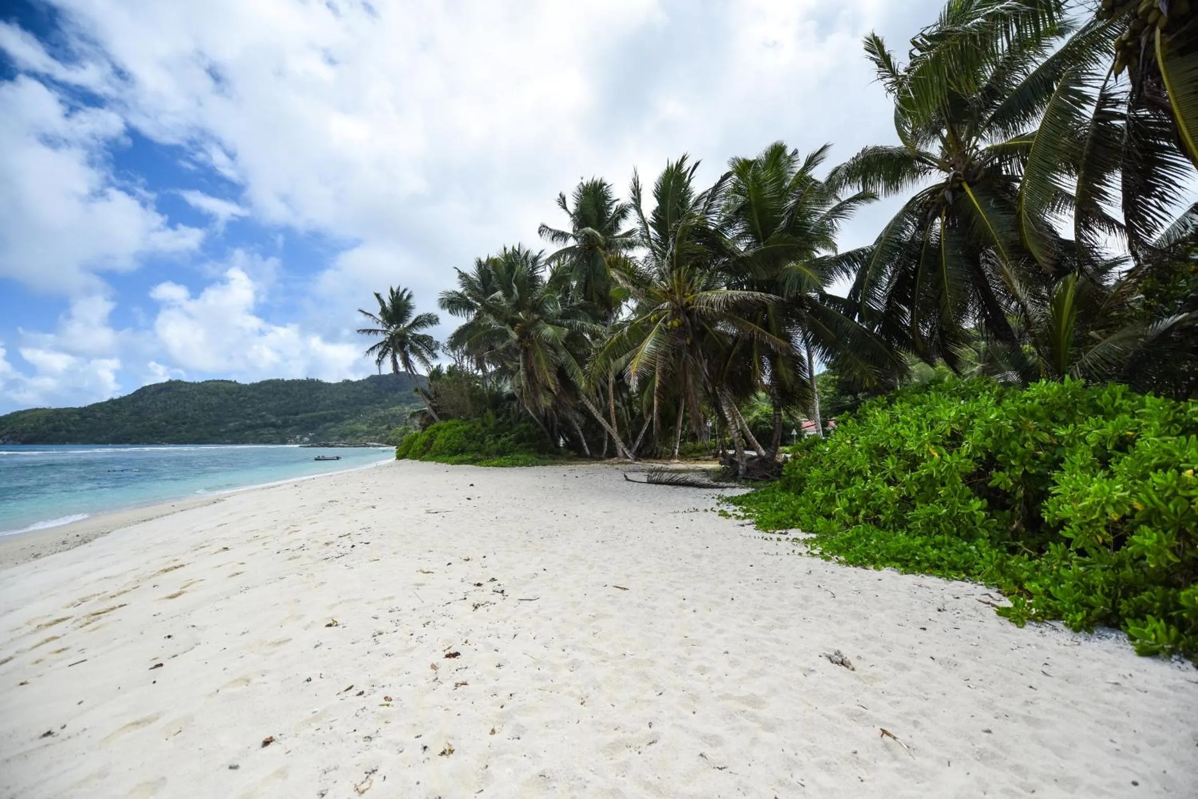 Beach in Moulin Kann Villas
