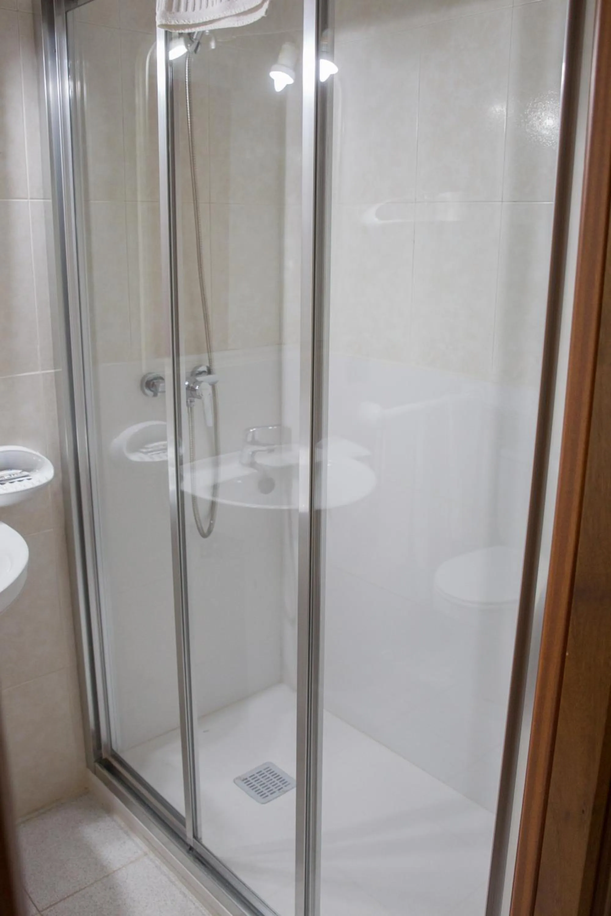 Bathroom in Hostal La Palmera