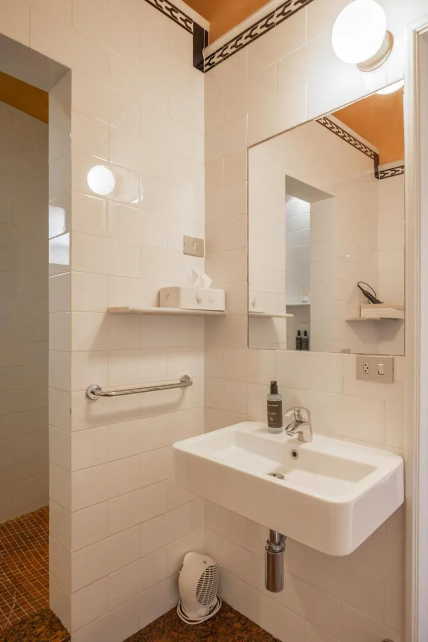 Palacio Marmoles by Valcambre