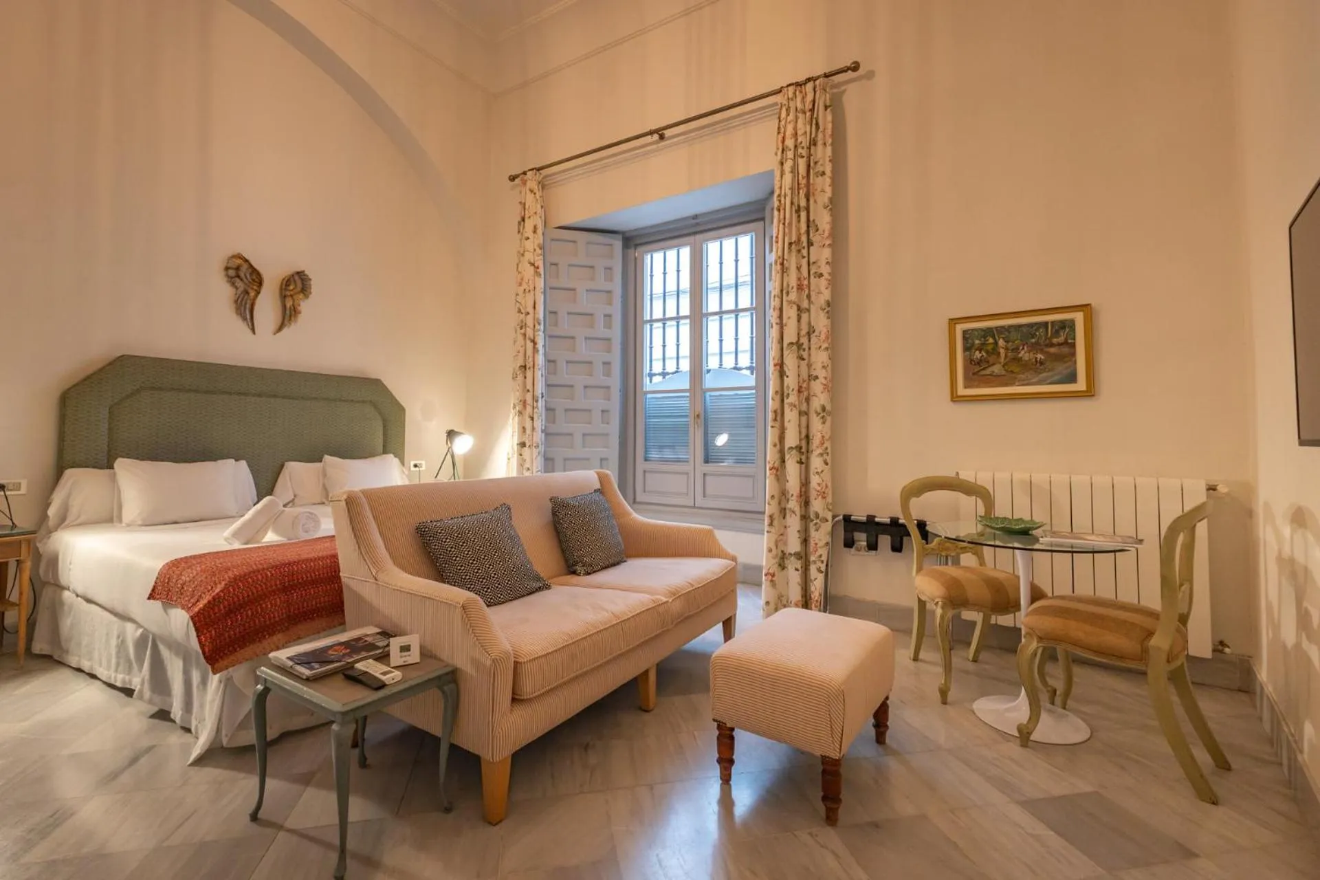 Bed in Palacio Marmoles by Valcambre