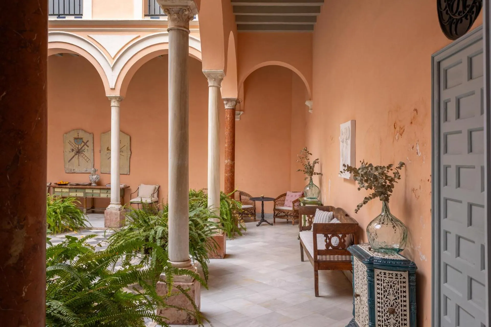 Palacio Marmoles by Valcambre