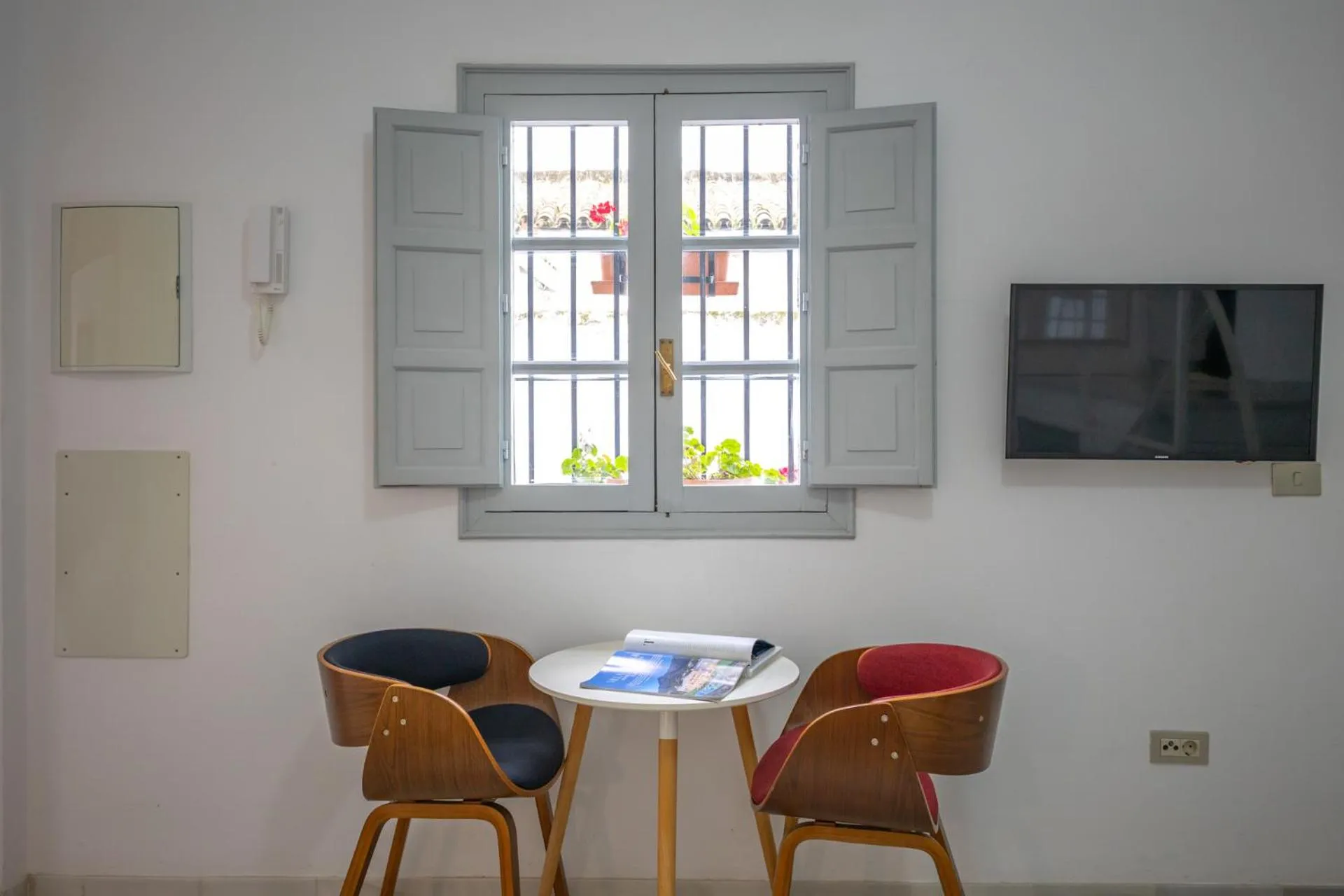 Palacio Marmoles by Valcambre