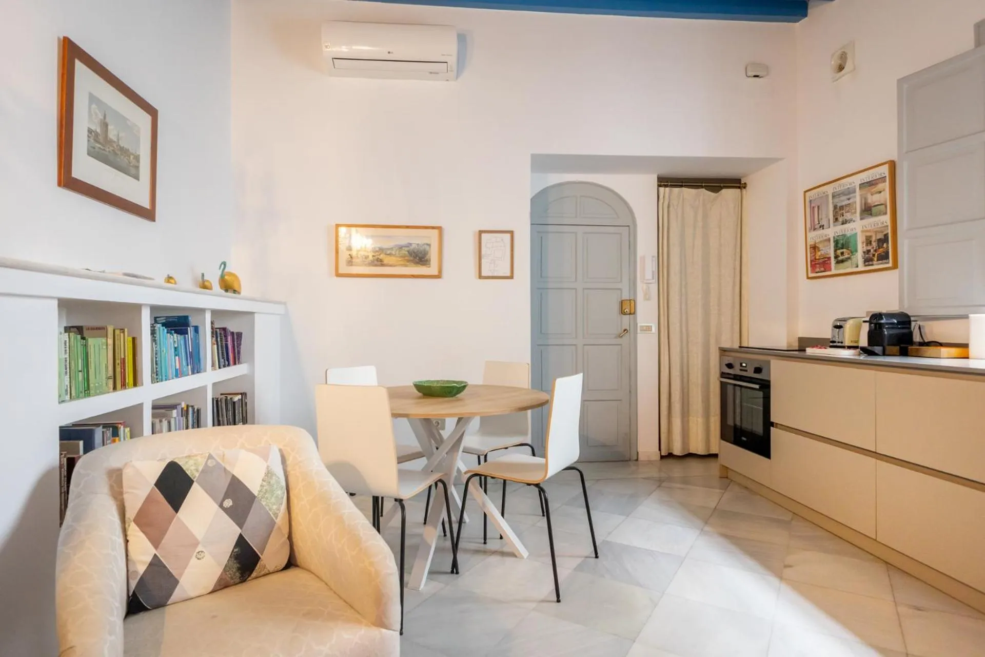 Palacio Marmoles by Valcambre