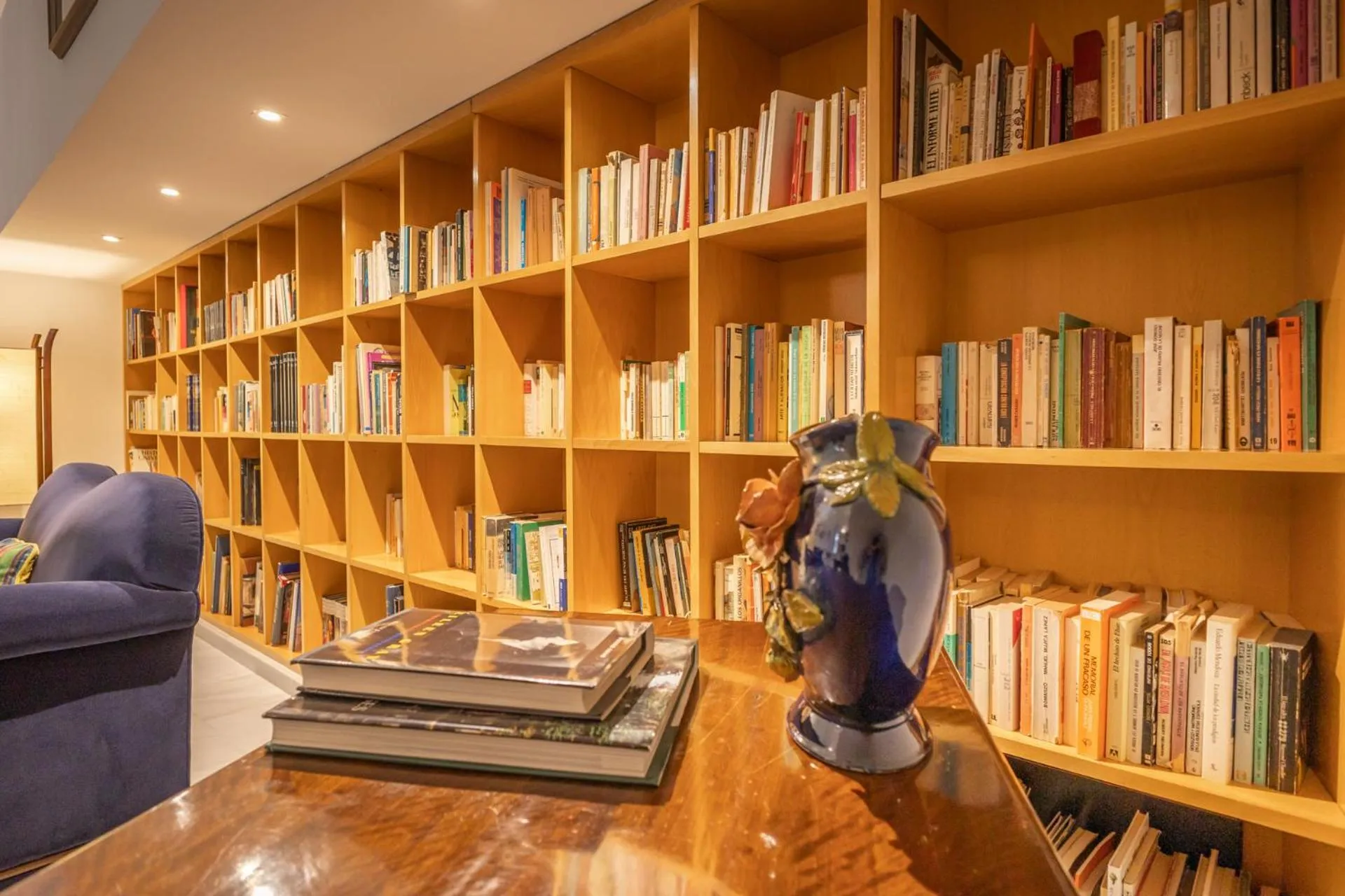 Palacio Marmoles by Valcambre