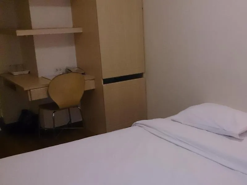 Bed in The Blooms Residence