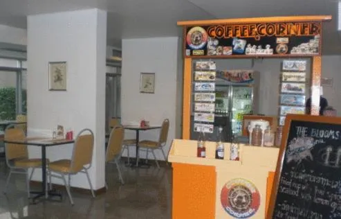 Restaurant/places to eat in The Blooms Residence