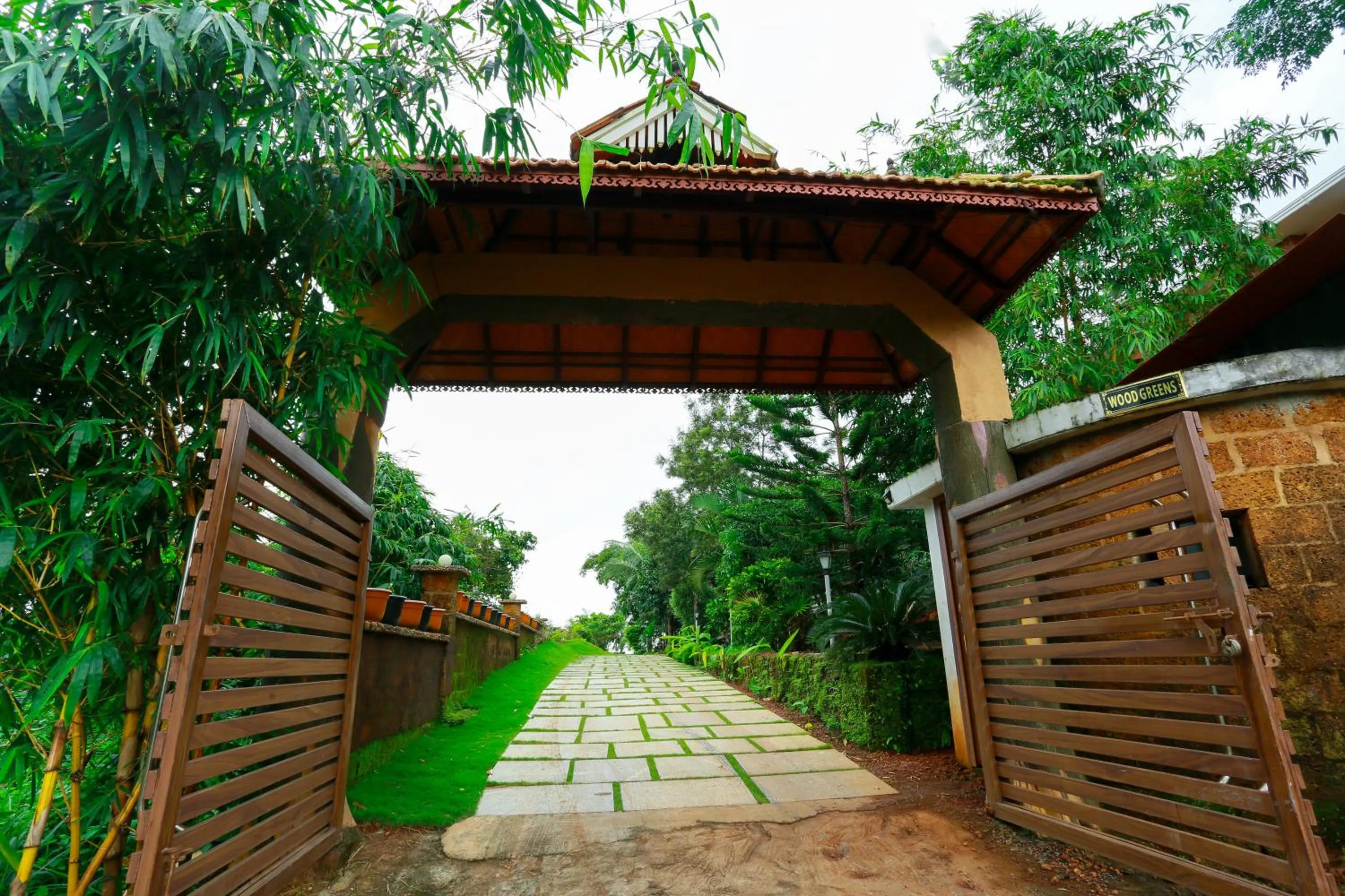 Facade/entrance in Woodgreens Heritage Resorts
