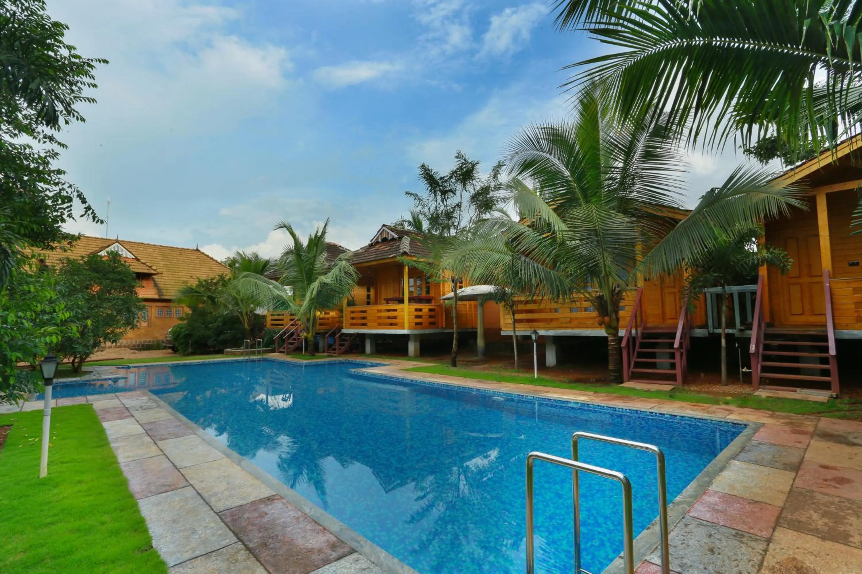 Swimming pool in Woodgreens Heritage Resorts