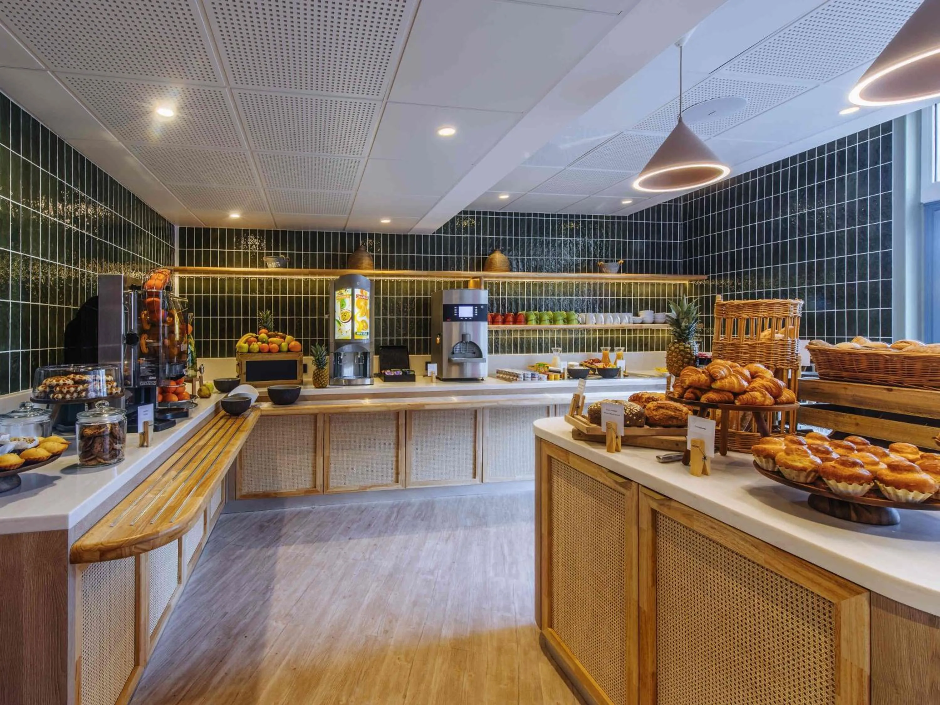 Property building in ibis Styles Antibes