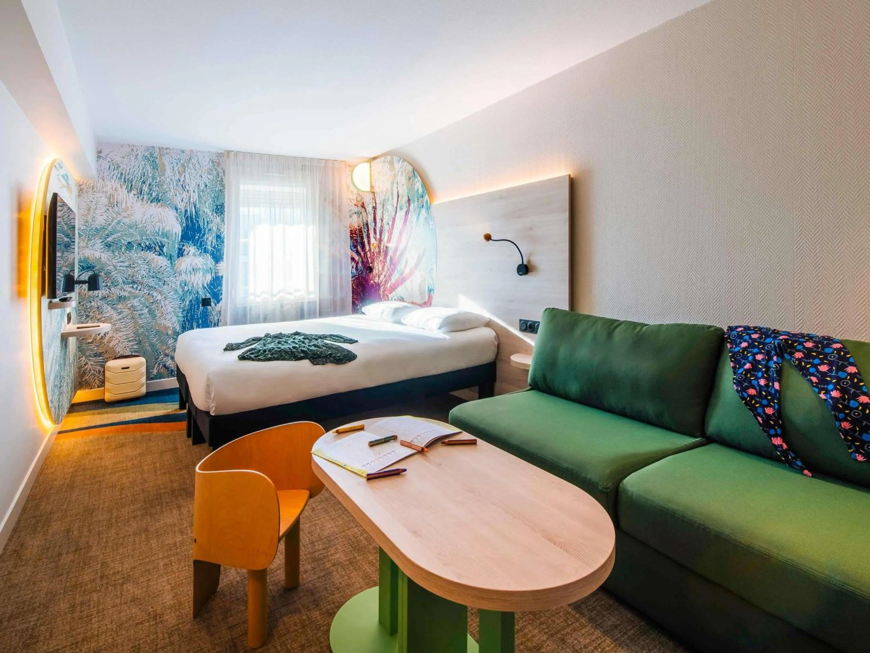 Bedroom, Bed in ibis Styles Antibes