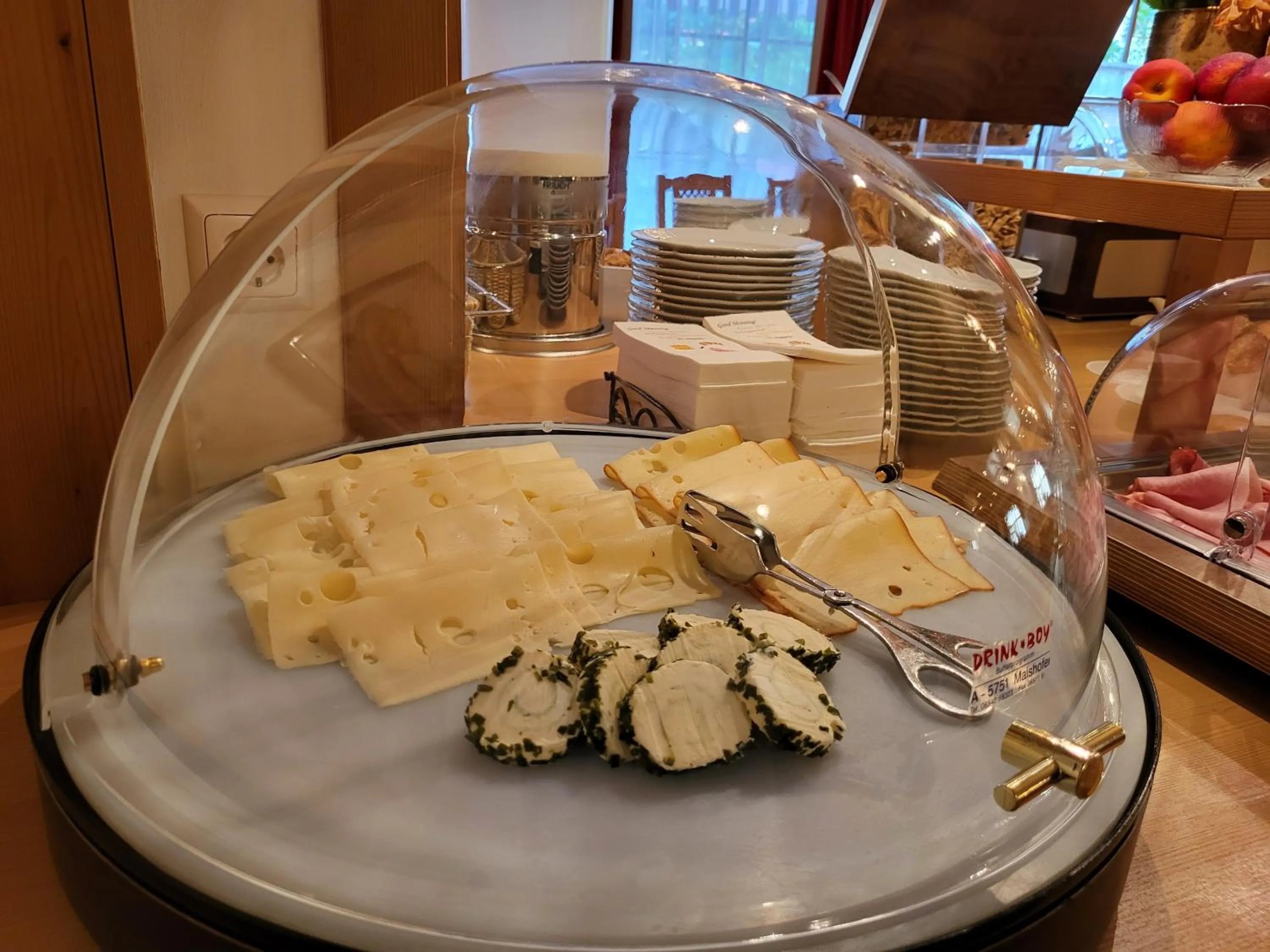 Buffet breakfast in Hotel Garni Landhaus Trenkenbach