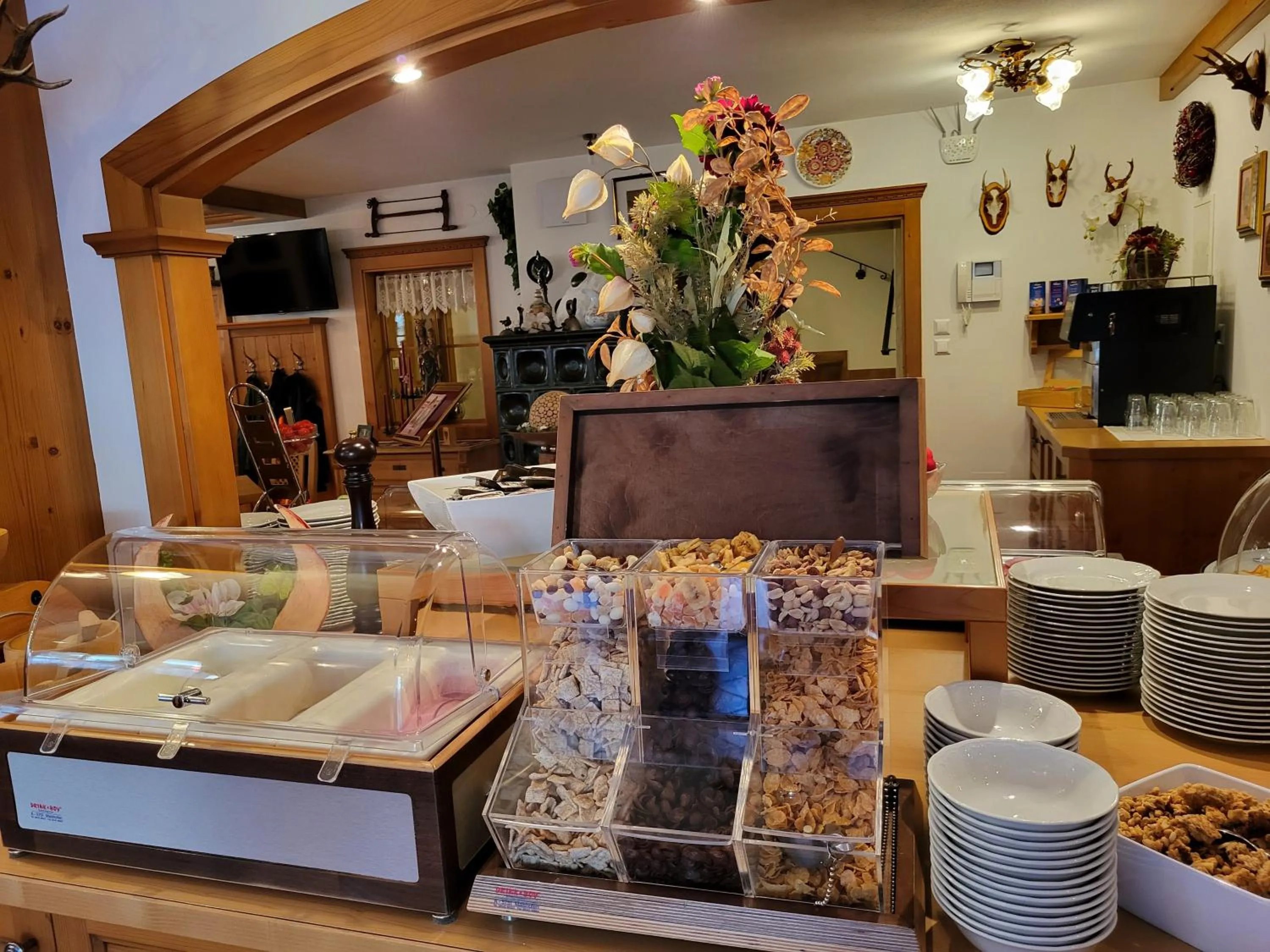 Food and drinks in Hotel Garni Landhaus Trenkenbach