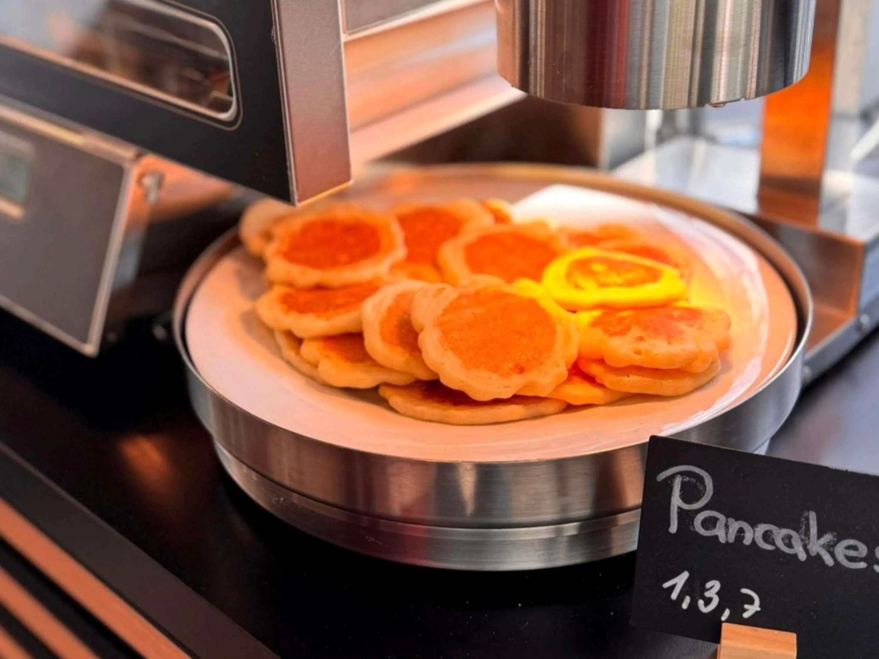 Breakfast in Ibis Praha Mala Strana