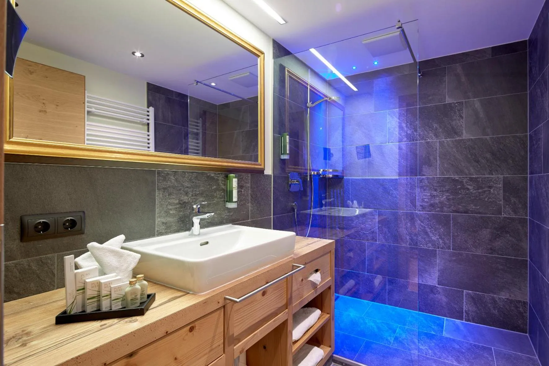 Bathroom in Hotel Bergblick 4 Sterne Superior