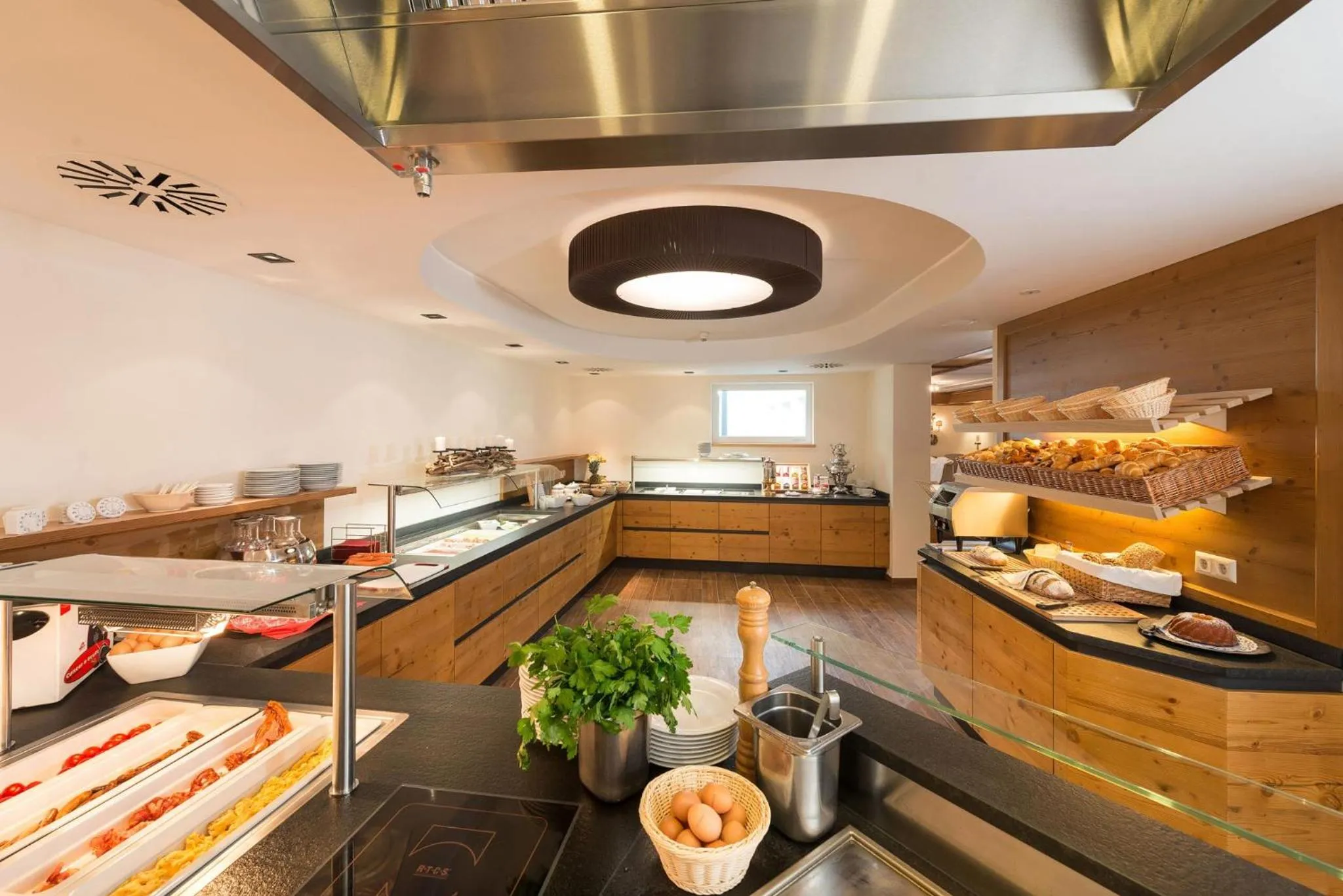 Restaurant/places to eat in Hotel Bergblick 4 Sterne Superior