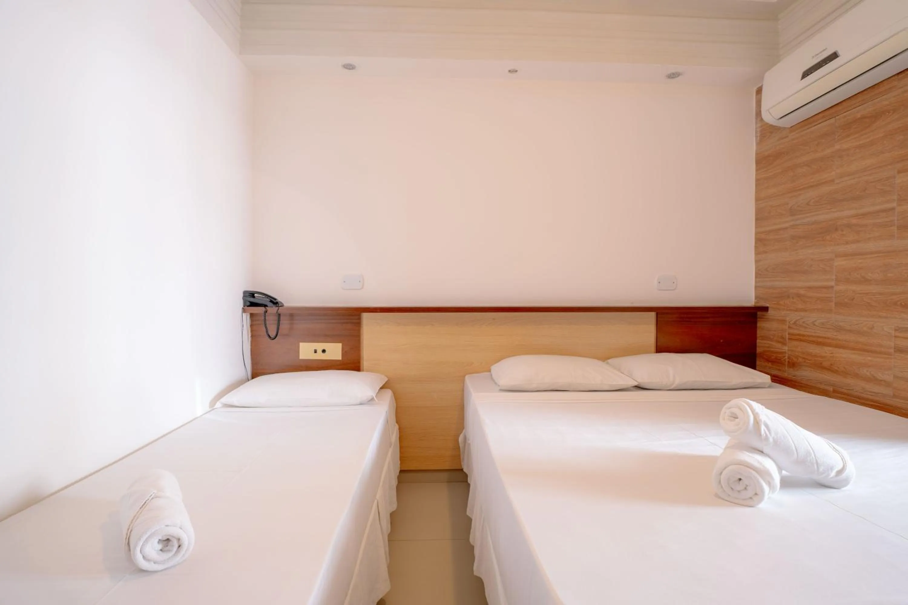 Bedroom, Bed in Shangrilá - Rede Soberano