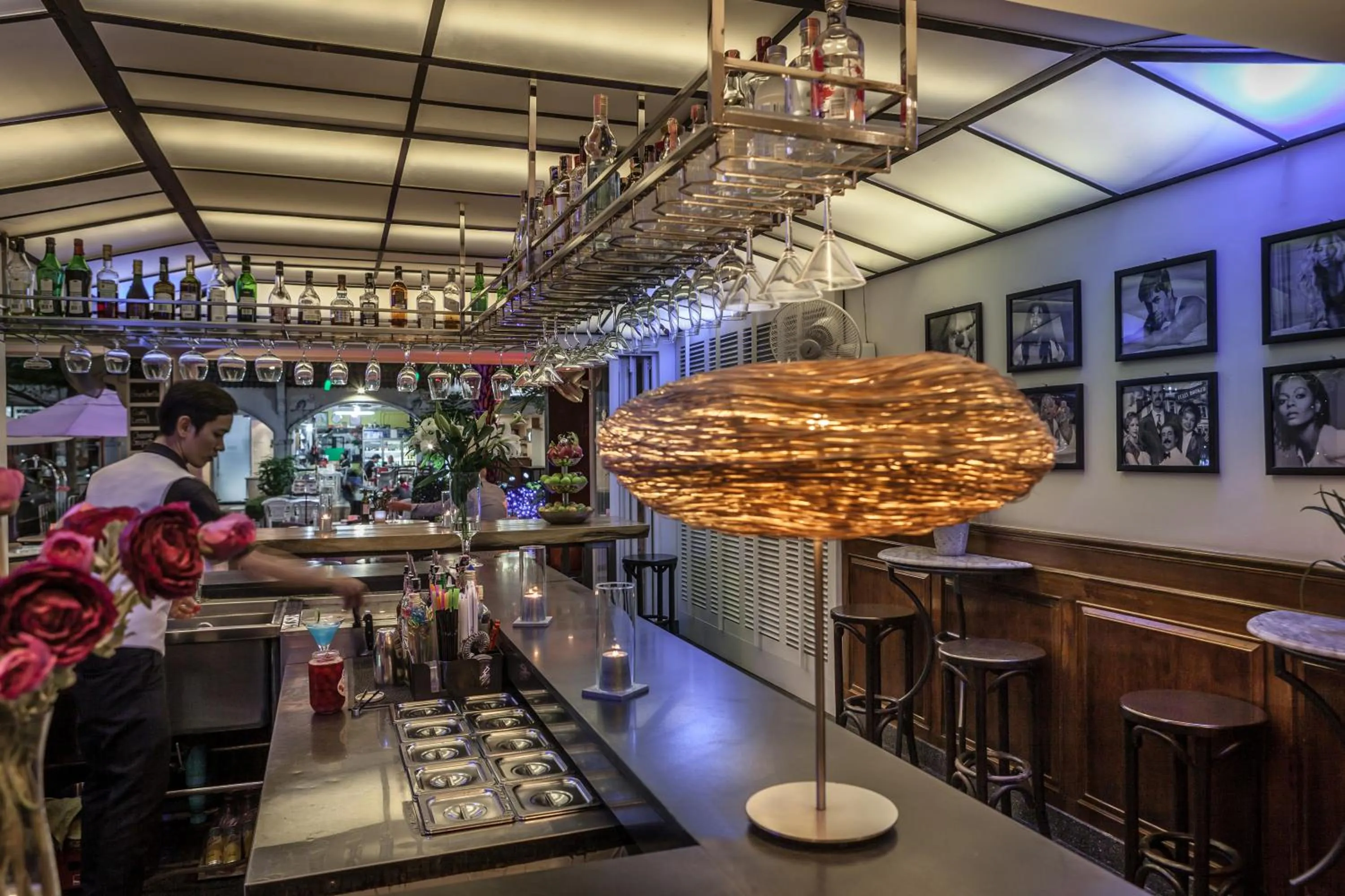 Restaurant/places to eat in BYD Lofts - Boutique Hotel & Serviced Apartments - Patong Beach, Phuket