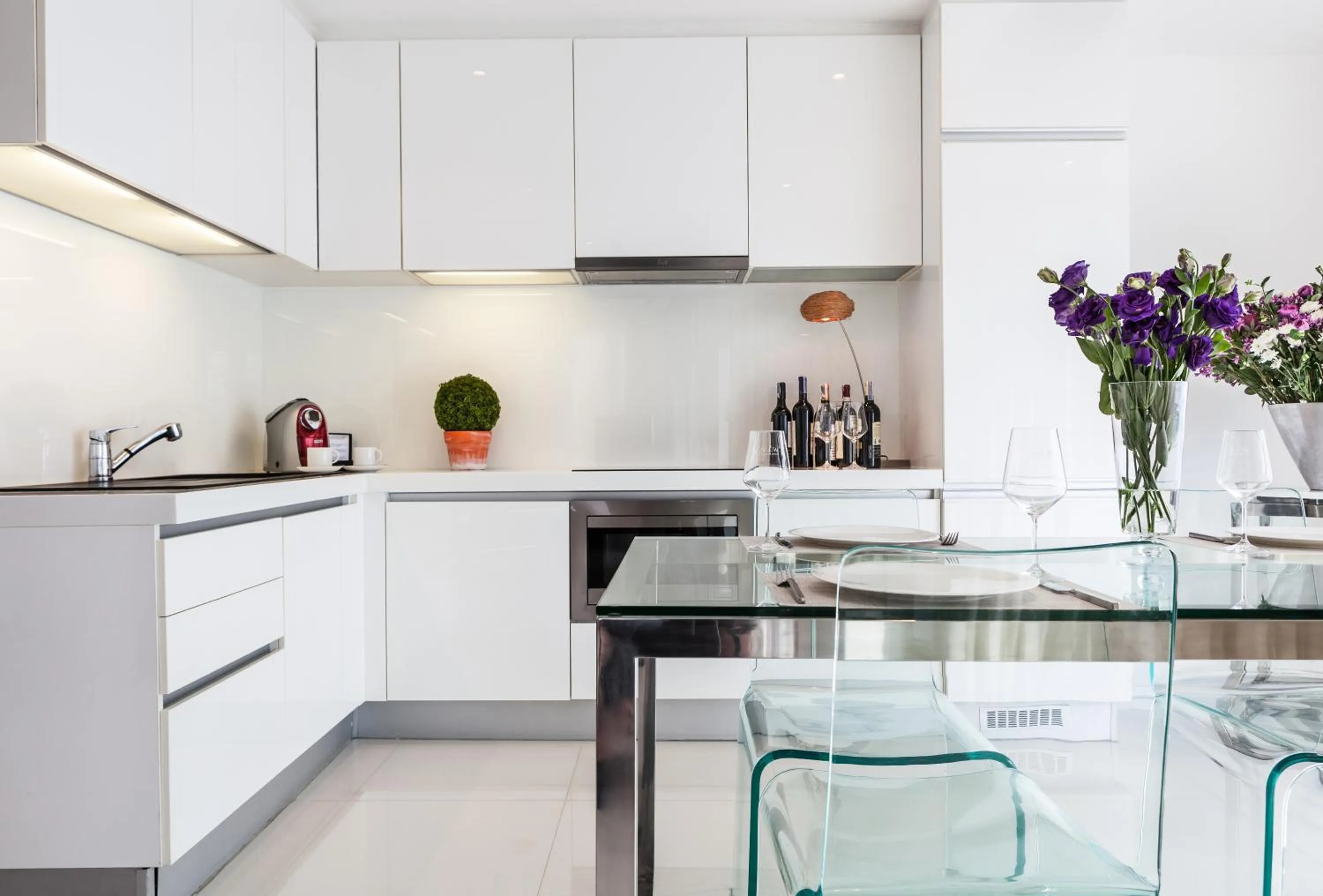 Kitchen or kitchenette in BYD Lofts - Boutique Hotel & Serviced Apartments - Patong Beach, Phuket