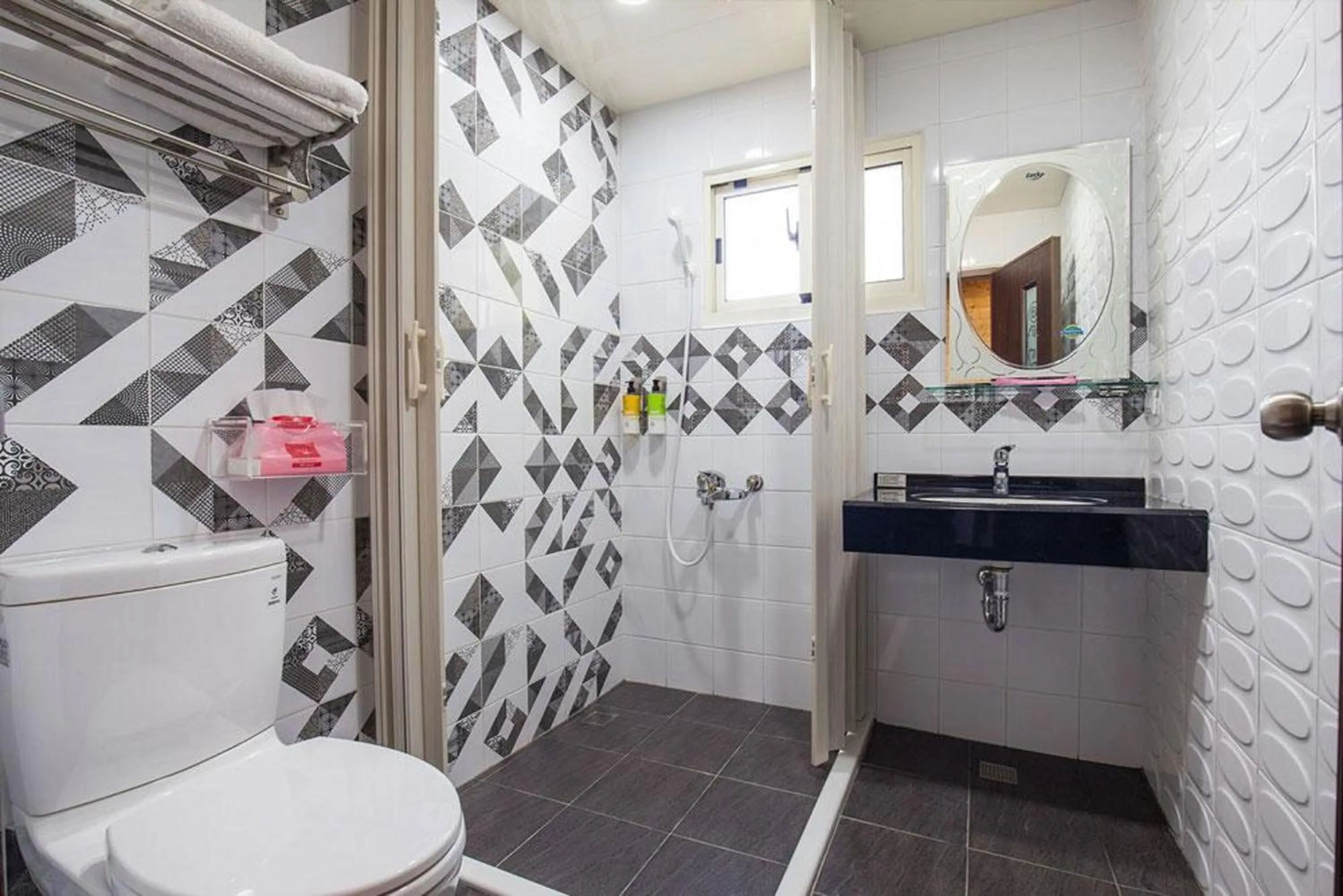 Xiaoliuqiu Happy House B&B