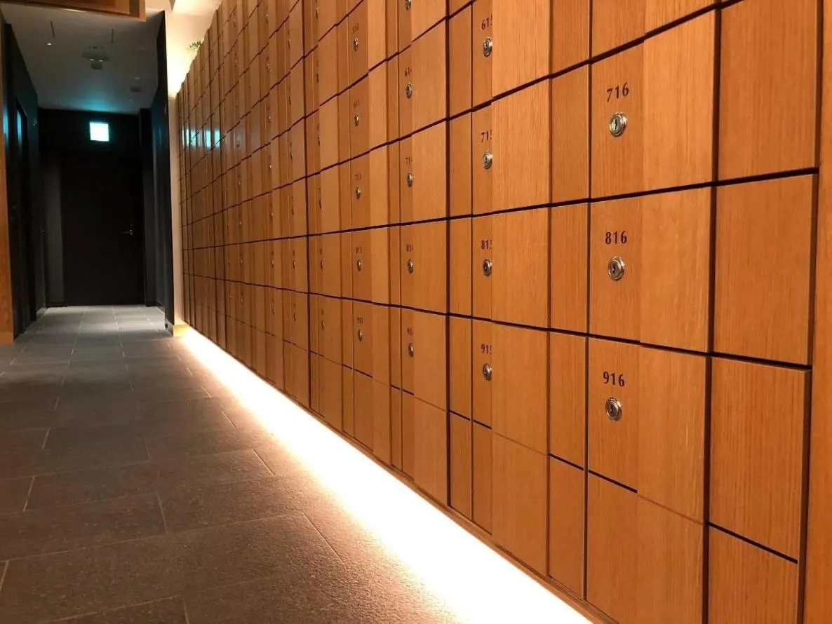 locker in Glansit Akihabara