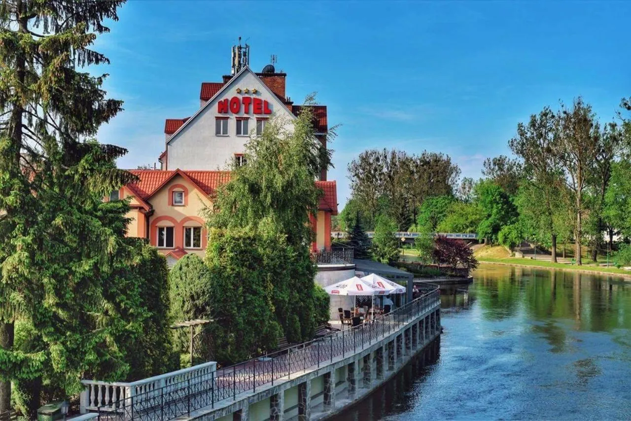 Property building in Hotel Nad Pisą