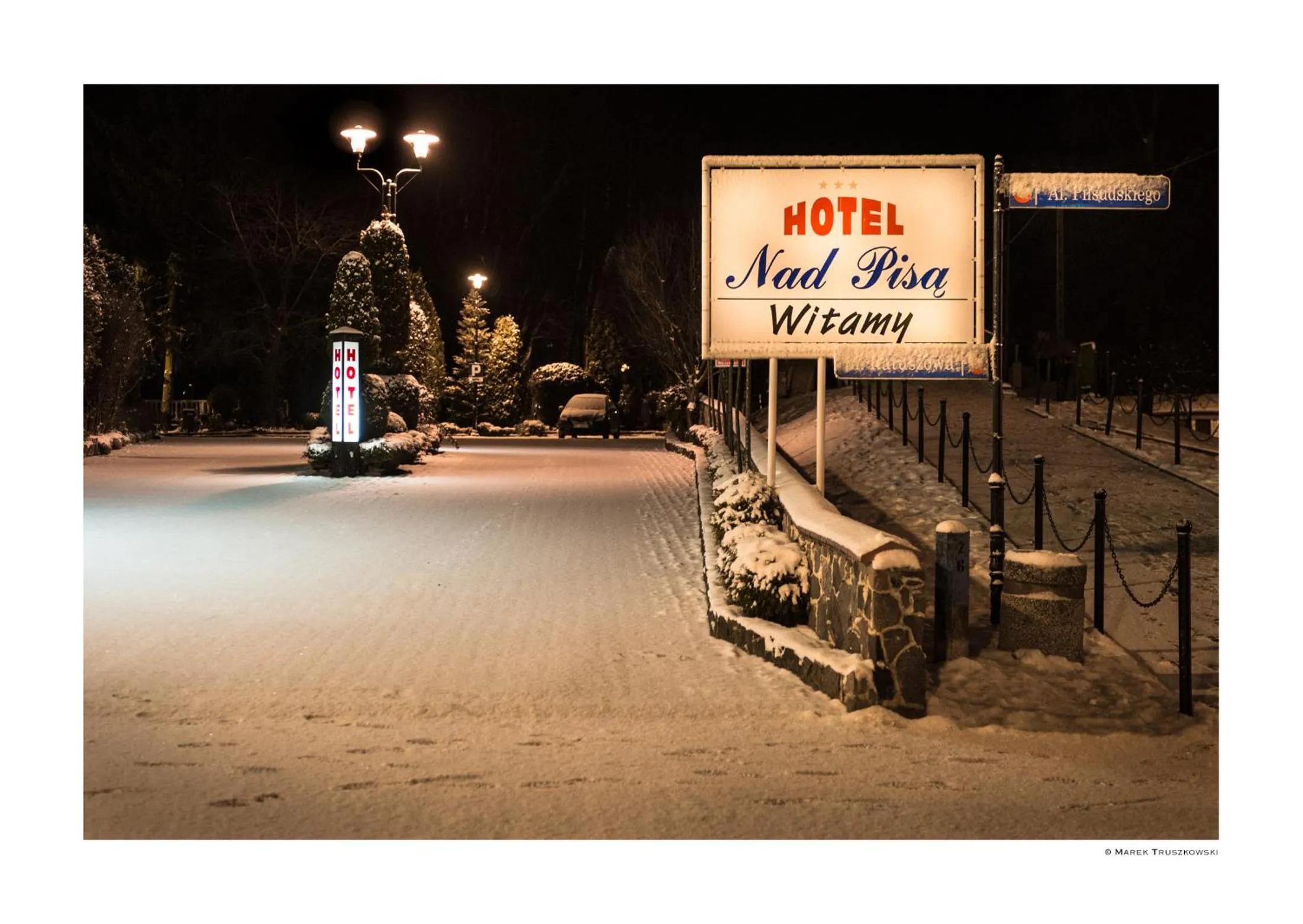 Night in Hotel Nad Pisą