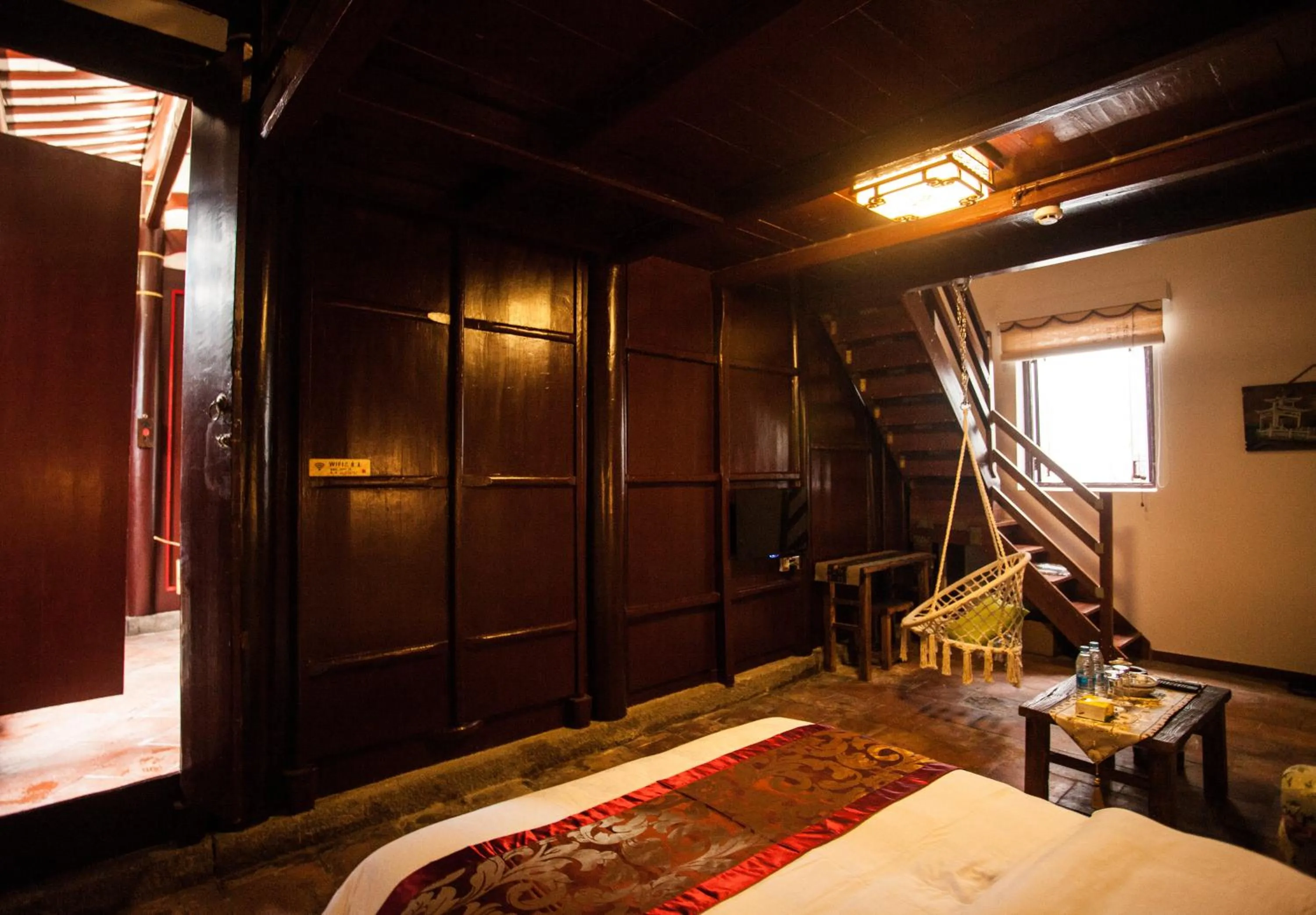 Photo of the whole room, Bed in Manju Inn
