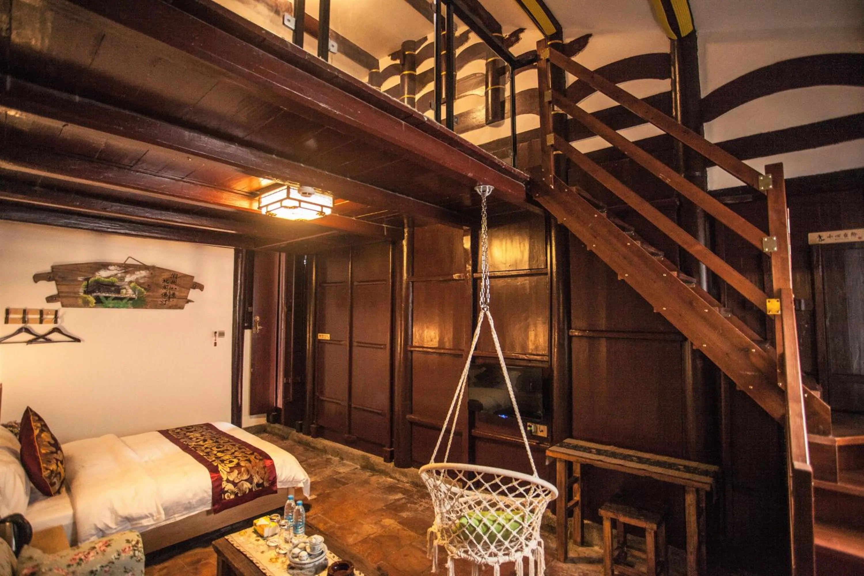 Photo of the whole room in Manju Inn