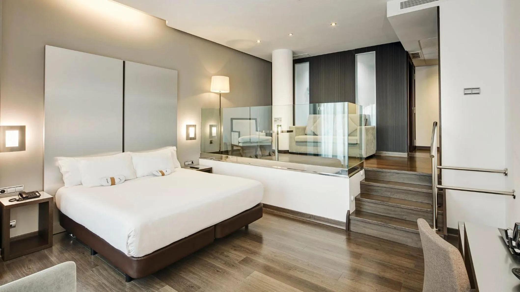 Photo of the whole room, Bed in Sercotel Coliseo